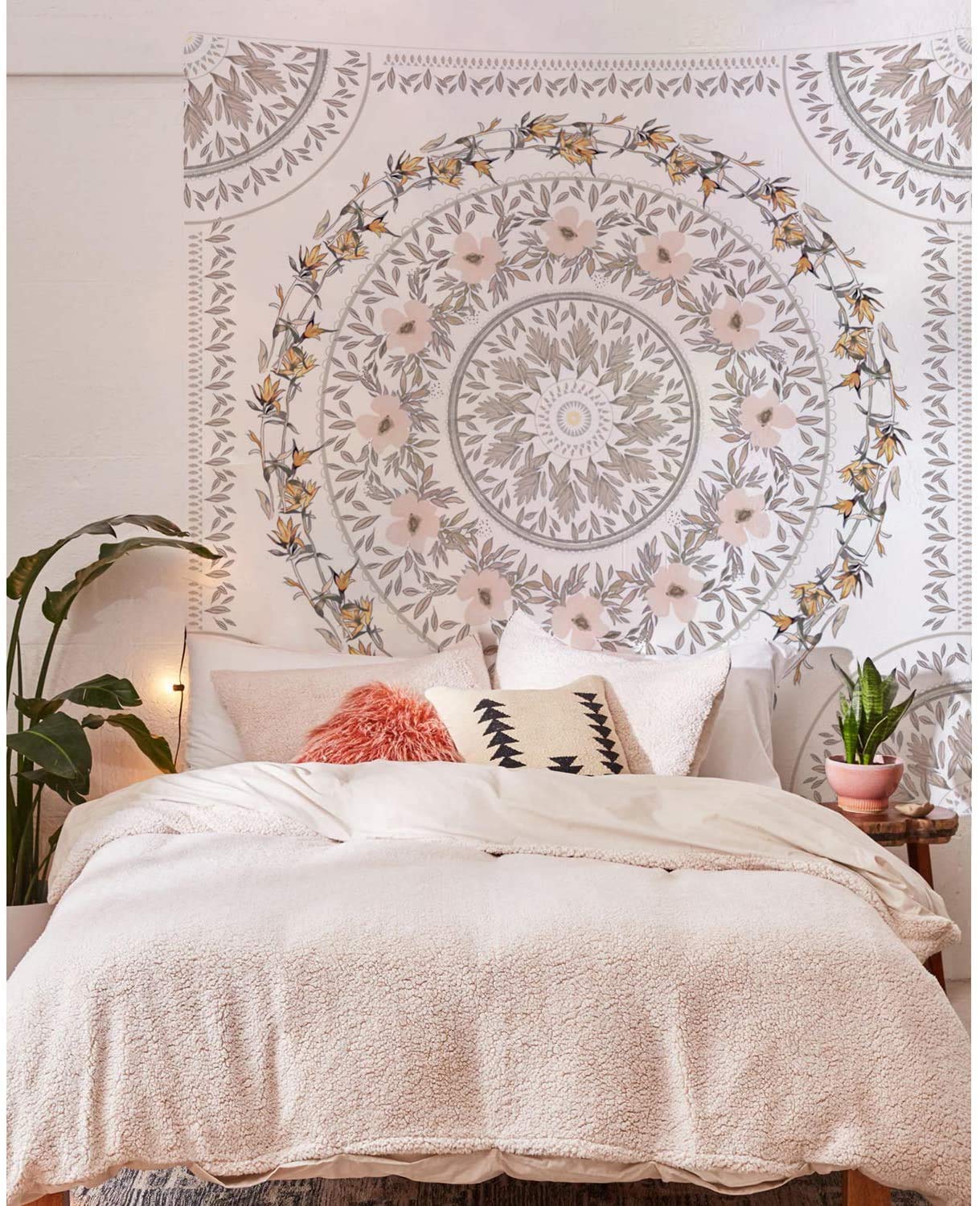 Simpkeely Sketched Floral Medallion Tapestry, Bohemian Mandala Wall Hanging Tapestries, Indian Art Print Mural for Bedroom Living Room Dorm Home Décor 69 x 90 Inches (Mauve)