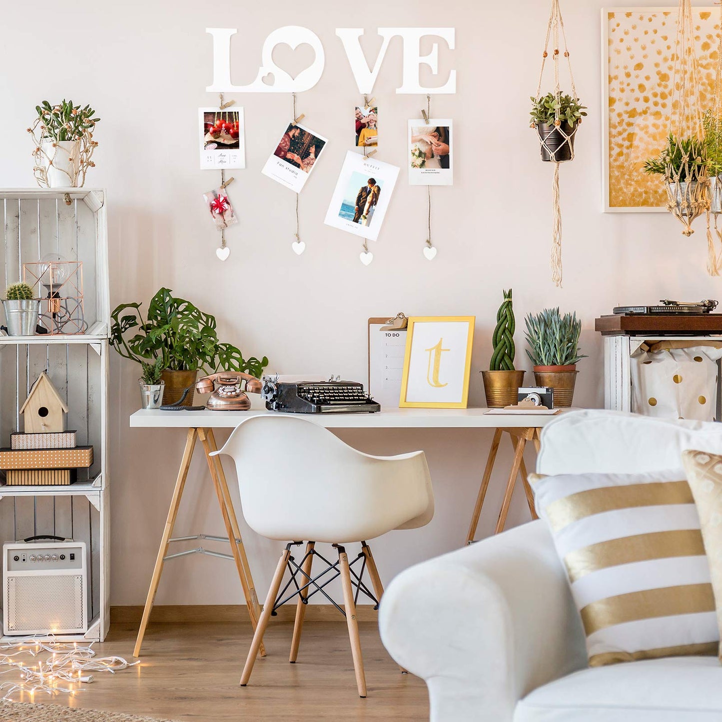 Chuangdi Valentine Picture Frames Love Hanging Photo Display Wall Decor with Clips String Picture Hanger Heart Design Decorative Organizer Display for Home Bedroom Living Room Decoration (White)