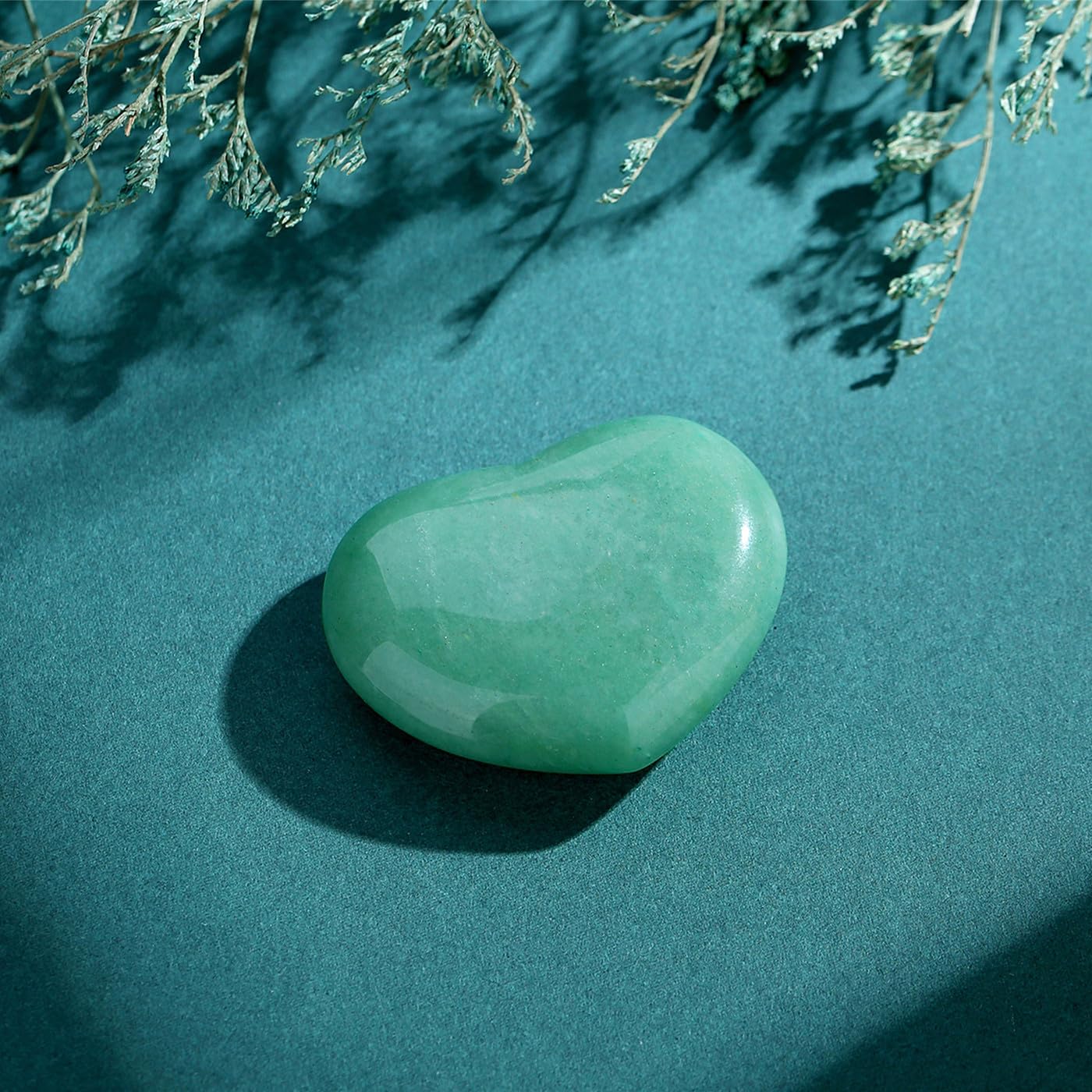 MAIBAOTA 45 mm Green Aventurine Crystals Large Heart Stone Healing Crystals Gifts for Women Natural Reiki Gemstone Polished Heart Shaped Rocks Meditation