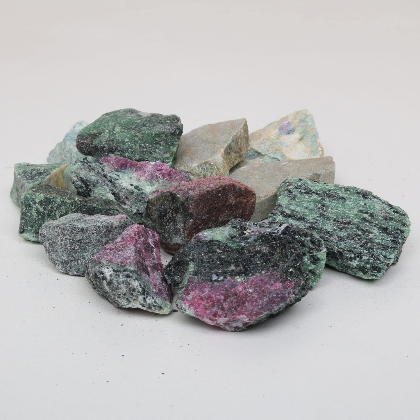 REAL-GEMS Natural Raw Healing Crystals Rough Stones for Tumbling, Cabbing, Polishing, Wire Wrapping, Wicca & Reiki Crystal Healing, Mix Gemstones,7 Chakra (Ruby Zozaite)