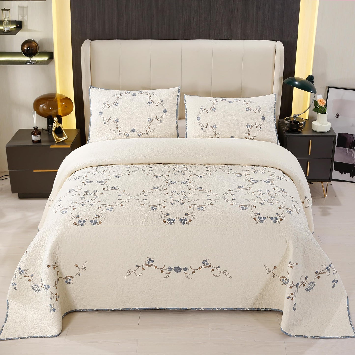 Quilt Set Blue Floral 3D Embroidery Pattern 3 PCS 100% Cotton Reversible Quilted Embroidered Decorative Bedspreads Coverlet Set, Lightweight &Soft King Size White Bedding Coverlet for All Season