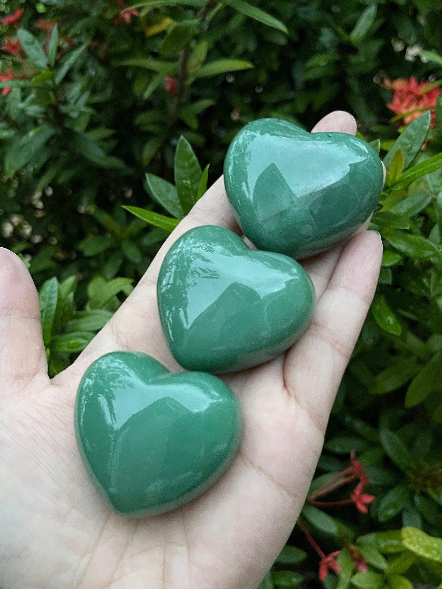 Green Aventurine Gemstone Hearts, Polished Green Aventurine Puffy Hearts, Green Aventurine Crystal Palm Stone, Green Aventurine Healing Crystal Hearts (1 Heart）