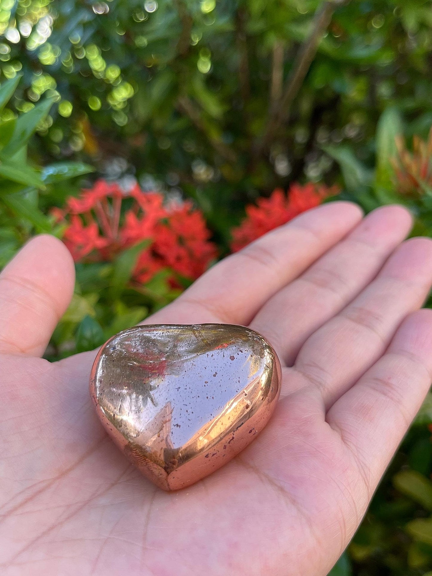 GAF TREASURES Copper Gemstone Hearts, Polished Copper Puffy Hearts, Copper Crystal Palm Stone, Copper Healing Crystal Hearts (1 Heart