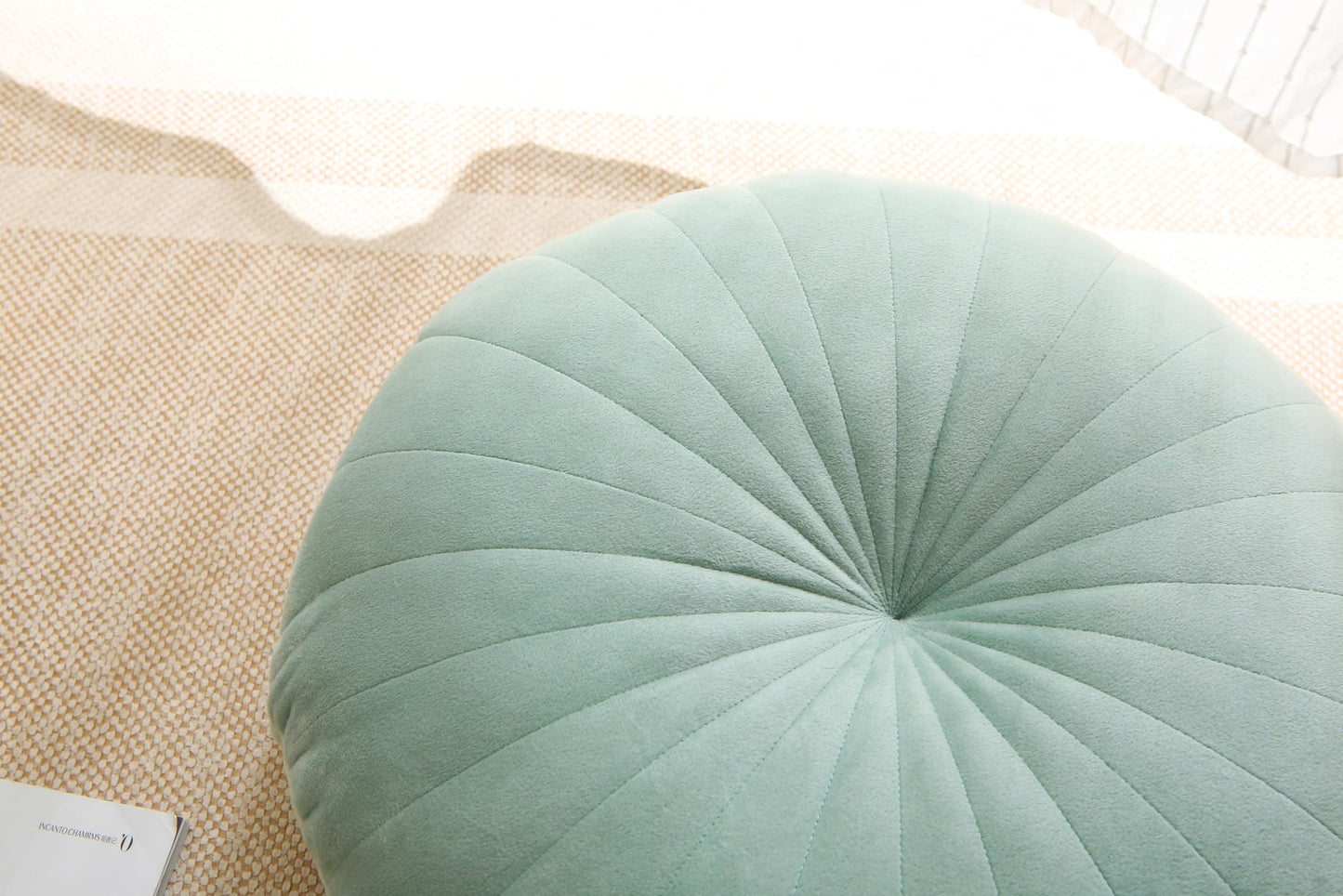 MolynnChic Floor Pillow Meditation Cushion Round Large Floor Pillows Seating for Adults, Velvet Thick Floor Cushions for Yoga Living Room Balcony Outdoor Tatami 18inch（Green）