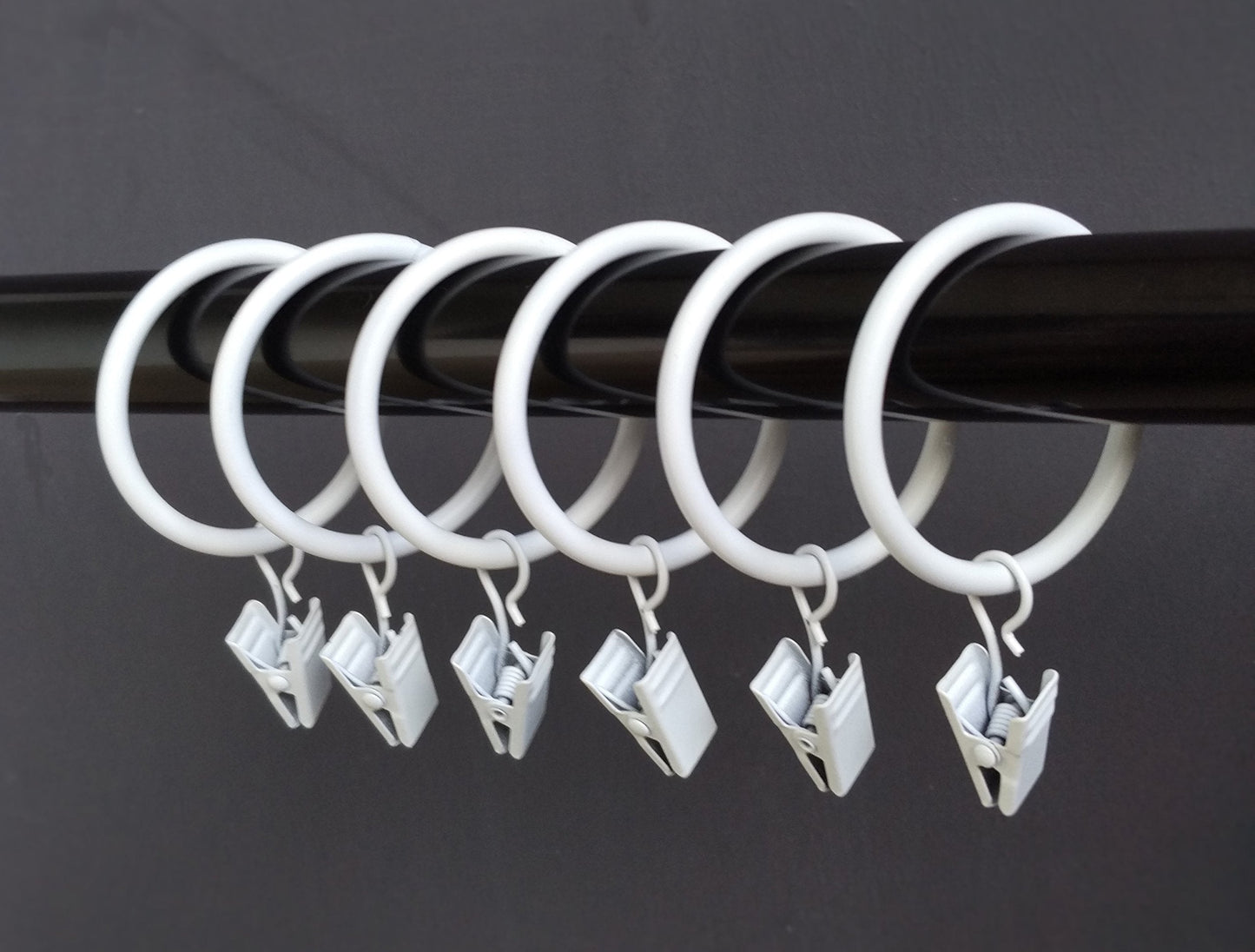 T-Juan MM (1.5") 1.5 Inches Smooth Metal Curtain Rings with Clips (28, White)