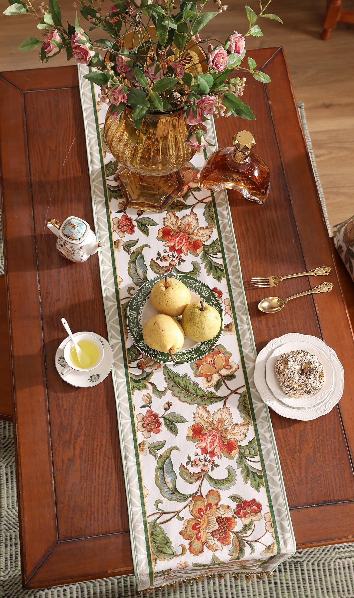 patdrea Designer Elegant French Floral Velvet Table Runner, Fresh Green with Orange Blossoms Pattern Table Mat, Decoration for Kitchen Dining Coffee Table Cabinet Banquet Thanksgiving,12"*71"