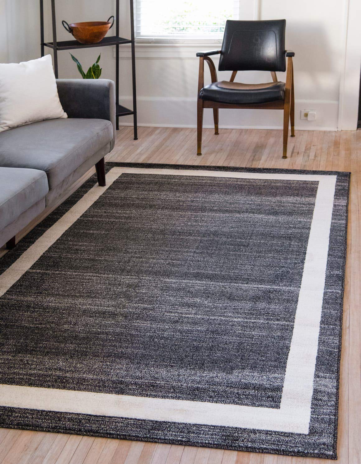 Unique Loom Del Mar Collection Area Rug - Maria (5' 3" x 8' Rectangle, Black/ Ivory)