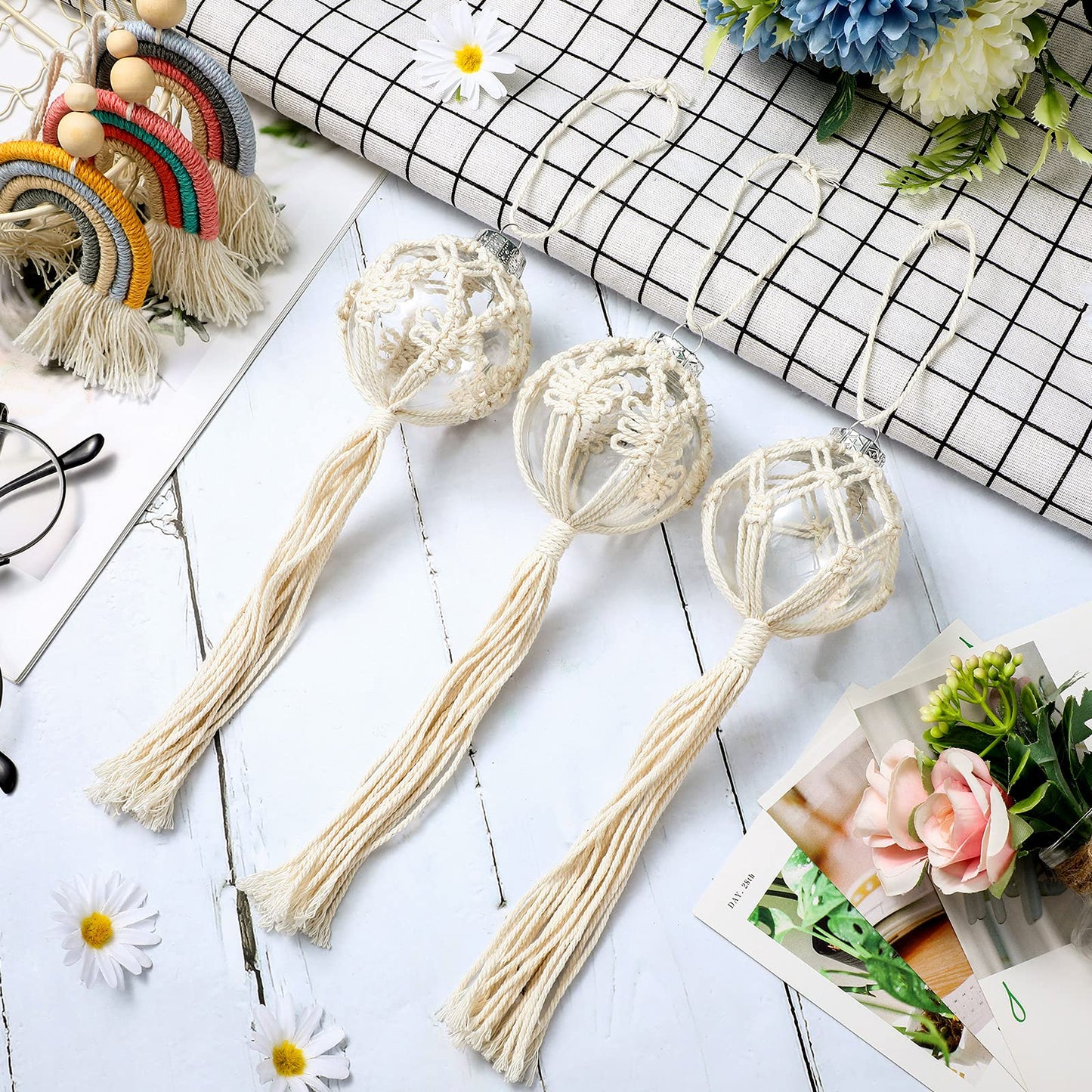 Marsui 6 Pieces Macrame Christmas Ball Ornaments Boho Wall Snowflake Woven Decorations Christmas Tree Hanging Crafts for Party Bedroom Kitchen Indoor(White)