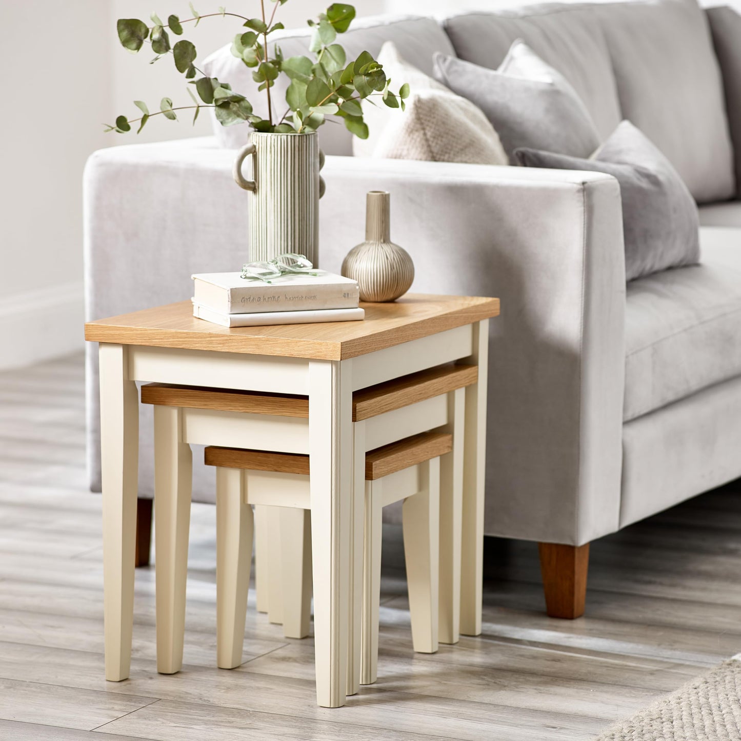 Furniturebox UK Set of 3 Wooden Nesting Tables - Eden Solid Wood Nested Tables - Pale Oak Veneer Tops Cream Legs - Modern Farmhouse Traditional Living Room Furniture - Solid Rubberwood