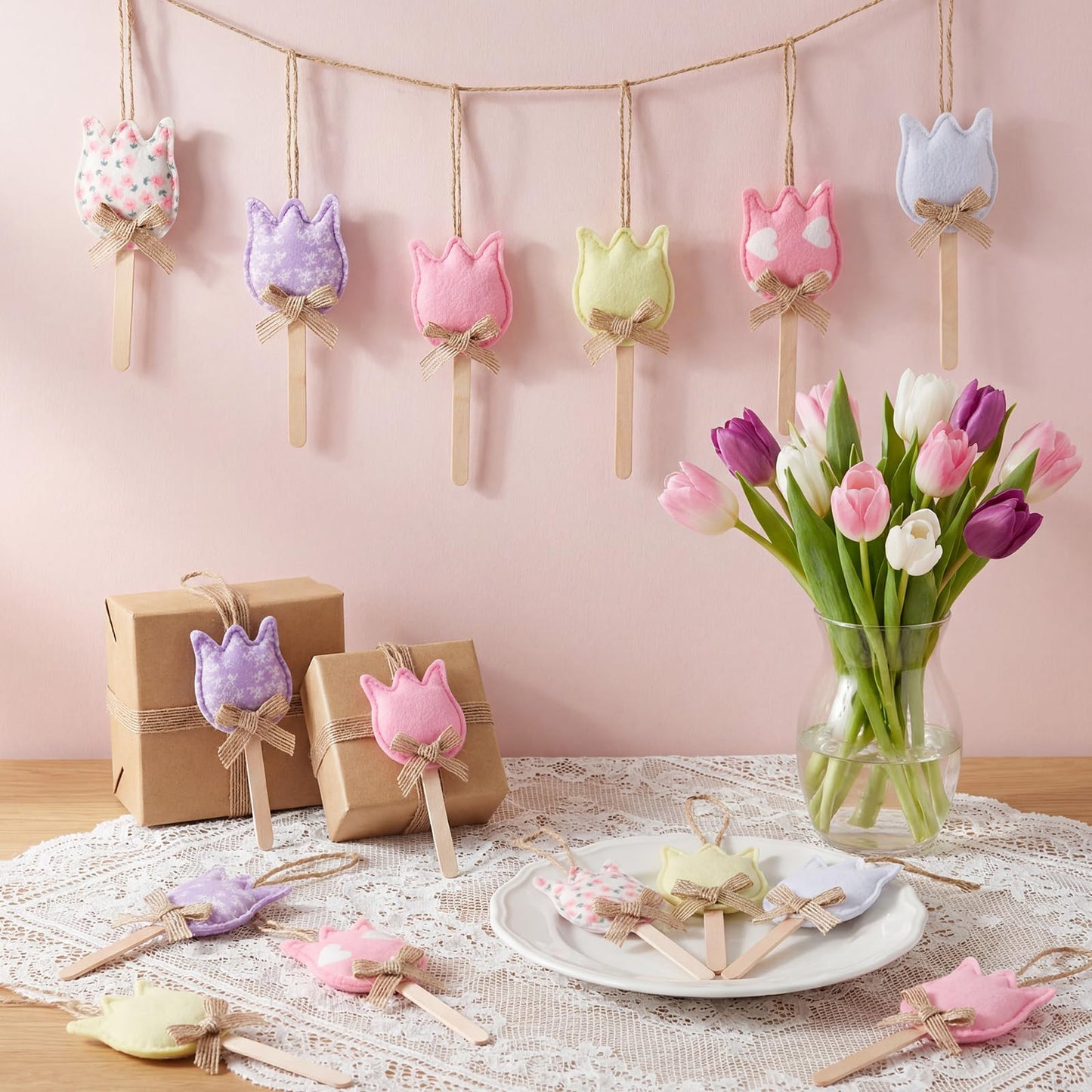HunnmingRe 18 Pcs Spring Tree Ornaments Felt Tulip Flowers Hanging Spring Ornaments Flower Tree Decorations for Summer Party Home Door Wall Mantel Arts Crafts Gifts