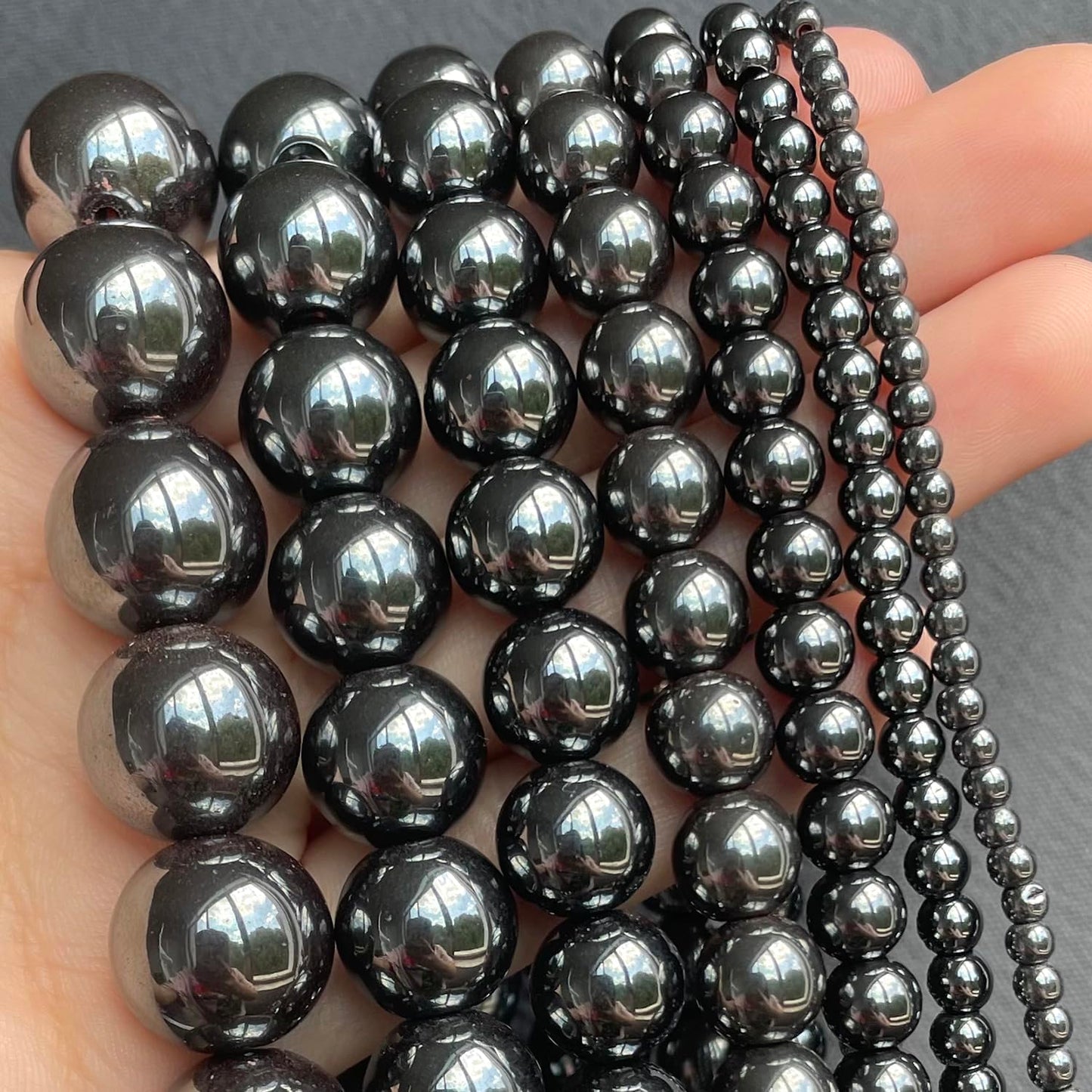Yochus 60pcs Black Hematite Beads，6mm Healing Power Natural Stone Round Loose Beads for Jewelry Making Earring Necklace DIY Crafts