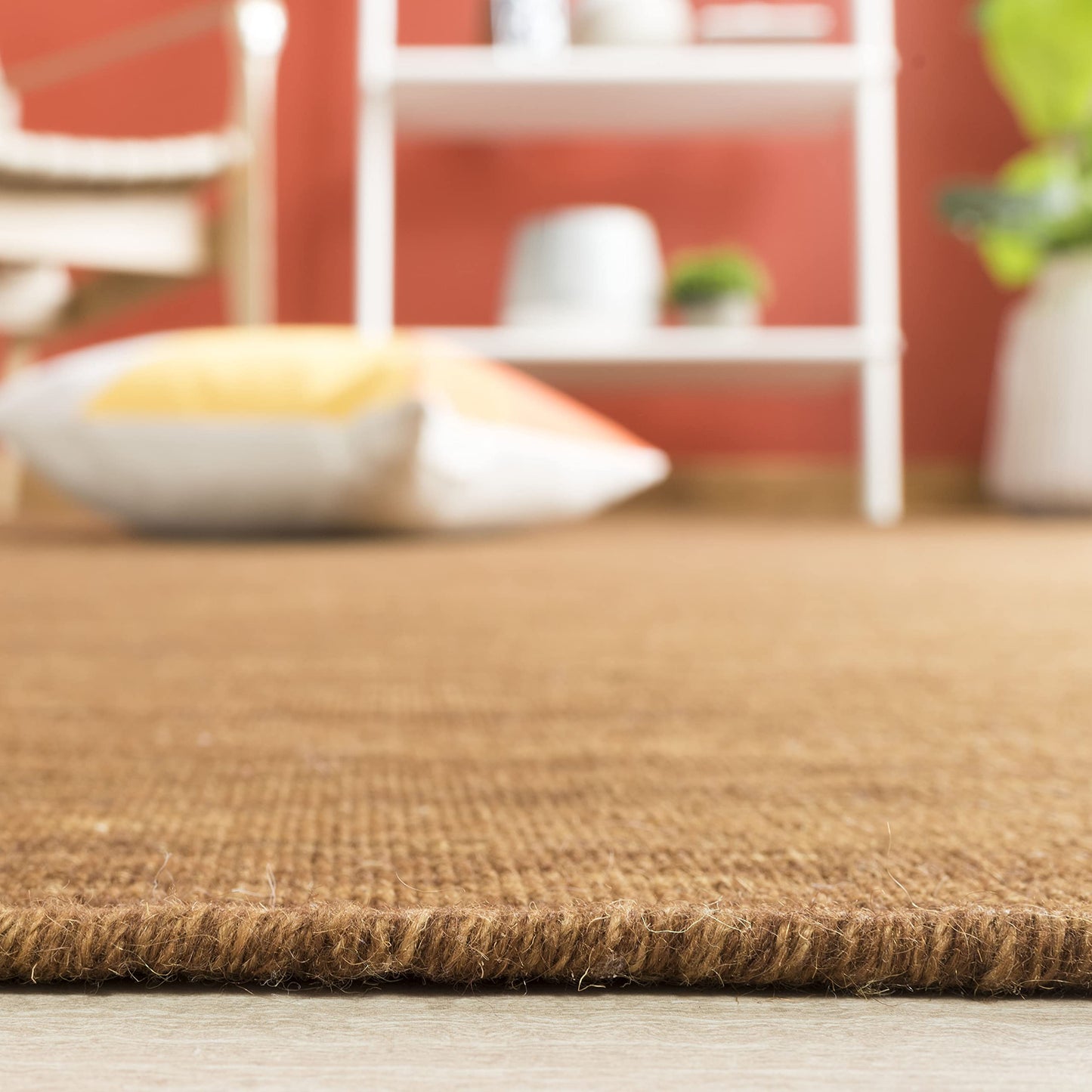 SAFAVIEH Kilim Collection Accent Rug - 4' x 6', Brown, Handmade Casual Solid Wool, Ideal for High Traffic Areas in Entryway, Living Room, Bedroom (KLM850T)