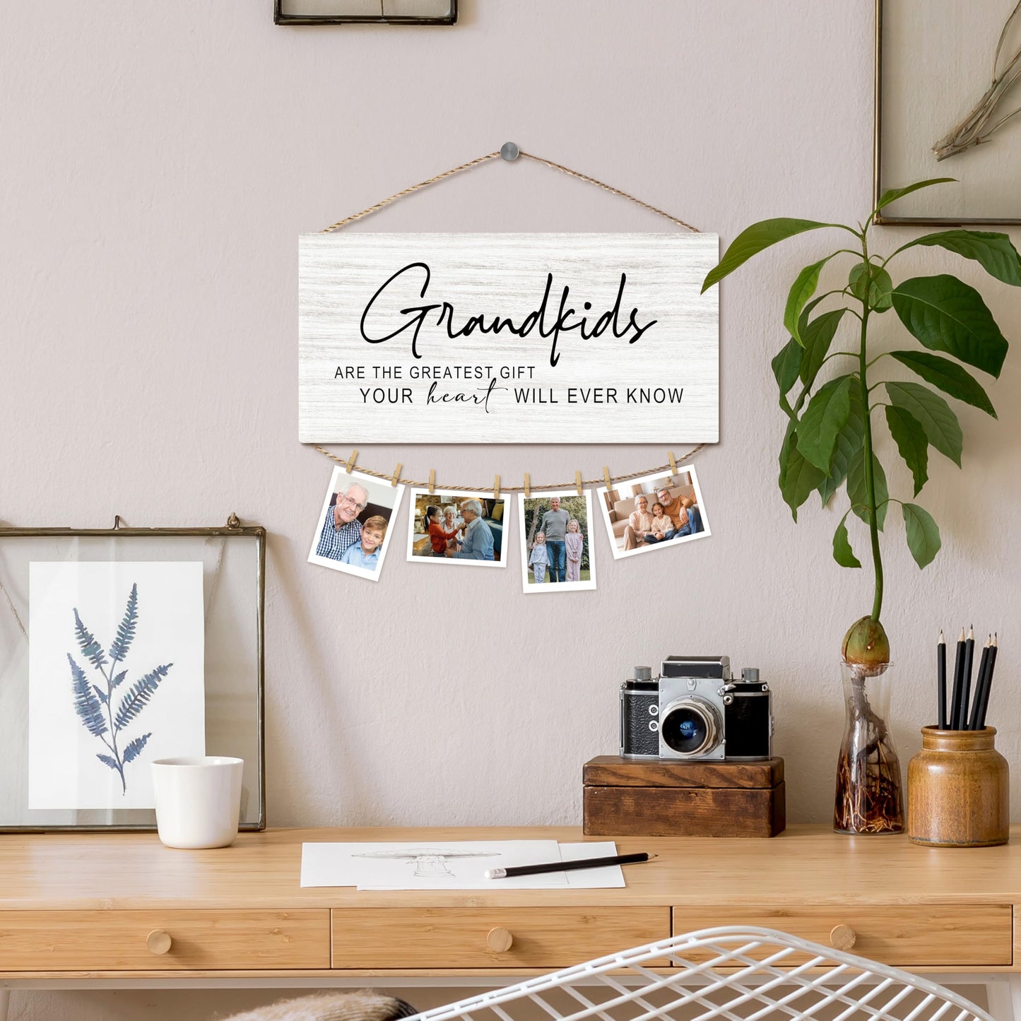 Foyoulame Grandkids Hanging Photo Display, Grandparents Grandchildren Wooden Picture Board for Photos, Christmas Birthday Gifts for Grandparents from Grandkids Decorative Photo Holder for Wall