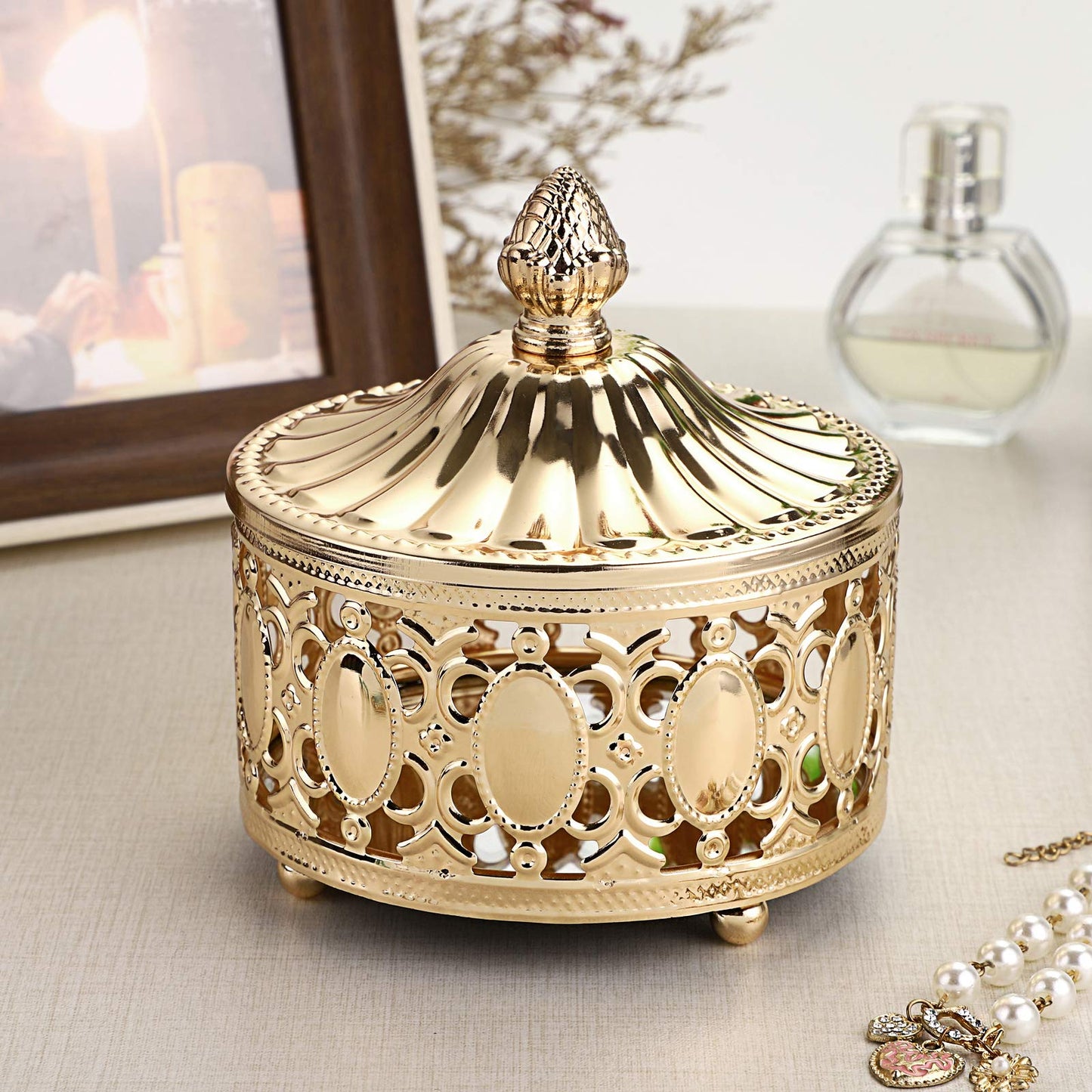 Hipiwe hollow out Metal Jewelry Box with Lid - Gold Mirrored Jewelry Trinket Organizer Ring Earrings Necklace Home Decor Storage Box, Chest Keepsake Gift Box for Women
