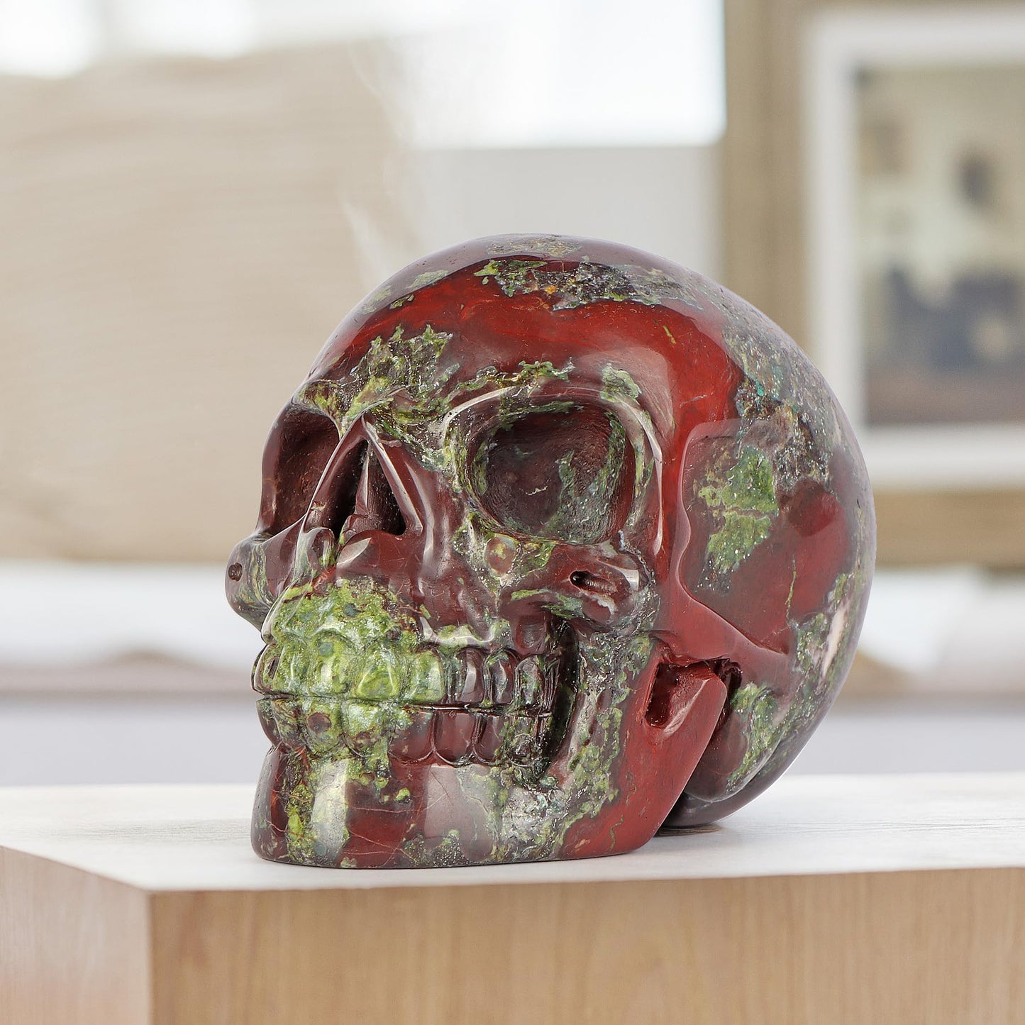 LEADGEM 3.0" Dragon Blood Stone Crystal Skull Head Figurine Healing Stone Carved Sugar Skull Statue Sculpture Decor Day of The Dead Statue Ornaments Halloween Decoration
