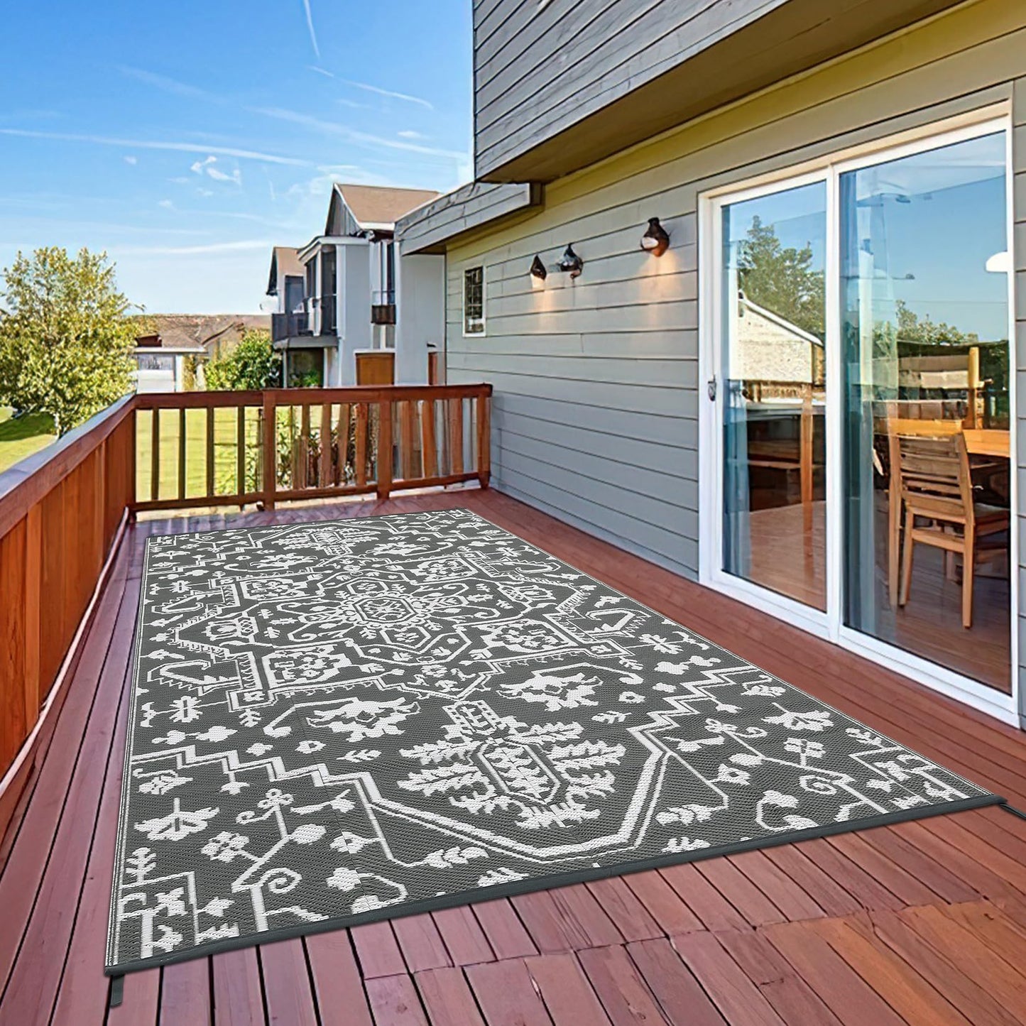 Jojoka Waterproof Reversible Outdoor Rug, Durable Plastic Straw Medallion Mat, UV-Resistant Easy Clean All-Weather Carpet for Patio, Backyard, Porch, Deck, Camping & RV
