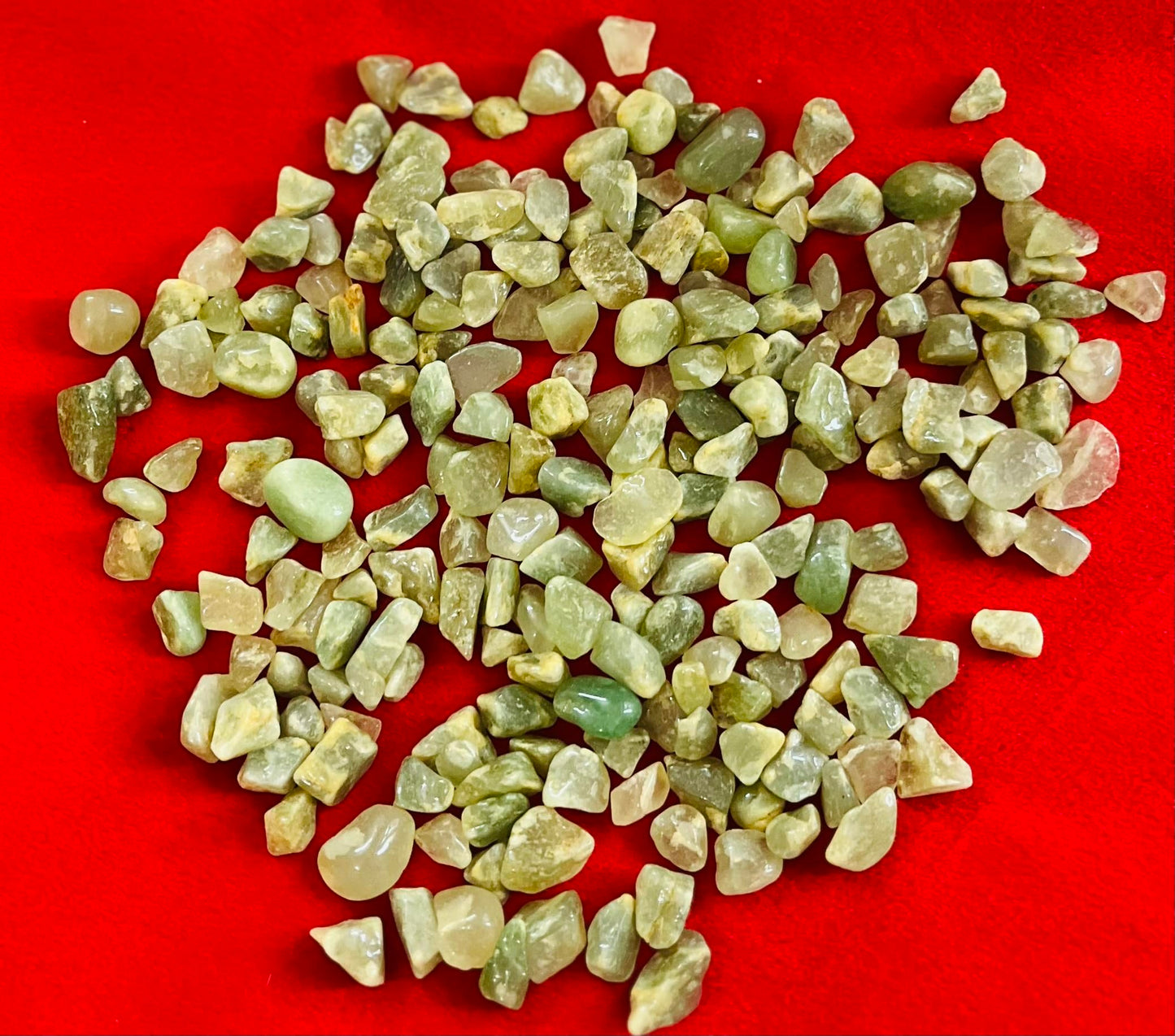 Indian Consigners Natural Crushed Polished Tumbled Gem Stone Chips, Decoration & Healing Crystals (Green Aventurine)