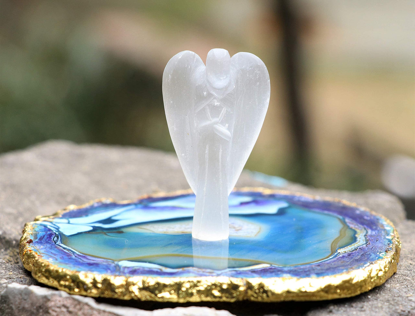 Crocon Selenite Gemstone Guardian Angel Healing Figurine, Hand Carved Pocket Angel - Crystals for Positive Energy, Handmade Mini Statue for Love, Peace & Healing, Natural Gemstone Healing Figurine
