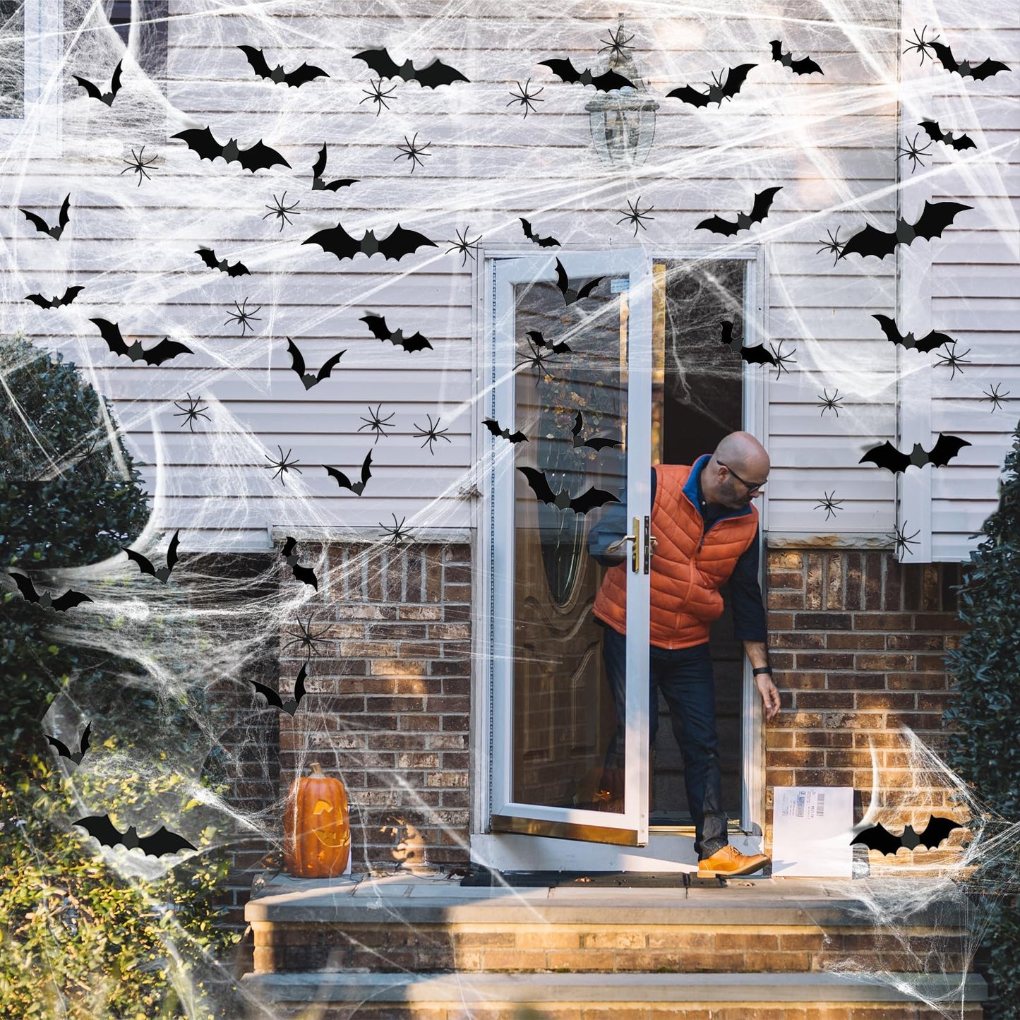 Famoby 1200 sqft Halloween Spider Webs and 120pcs Fake Bats and 50pcs Fake Spiders Super Stretch Cobwebs Party Decorate for Halloween Theme Indoor and Outdoor Decoration