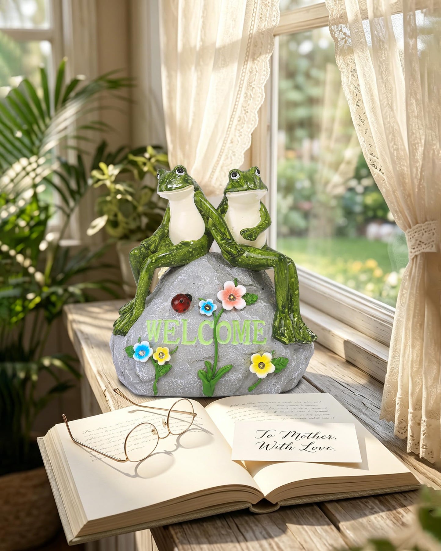 Nacome Solar Garden Outdoor Statues Frog with Succulent and 7 LED Lights - Lawn Decor for Patio, Balcony, Yard Ornament for Mom Grandma Women
