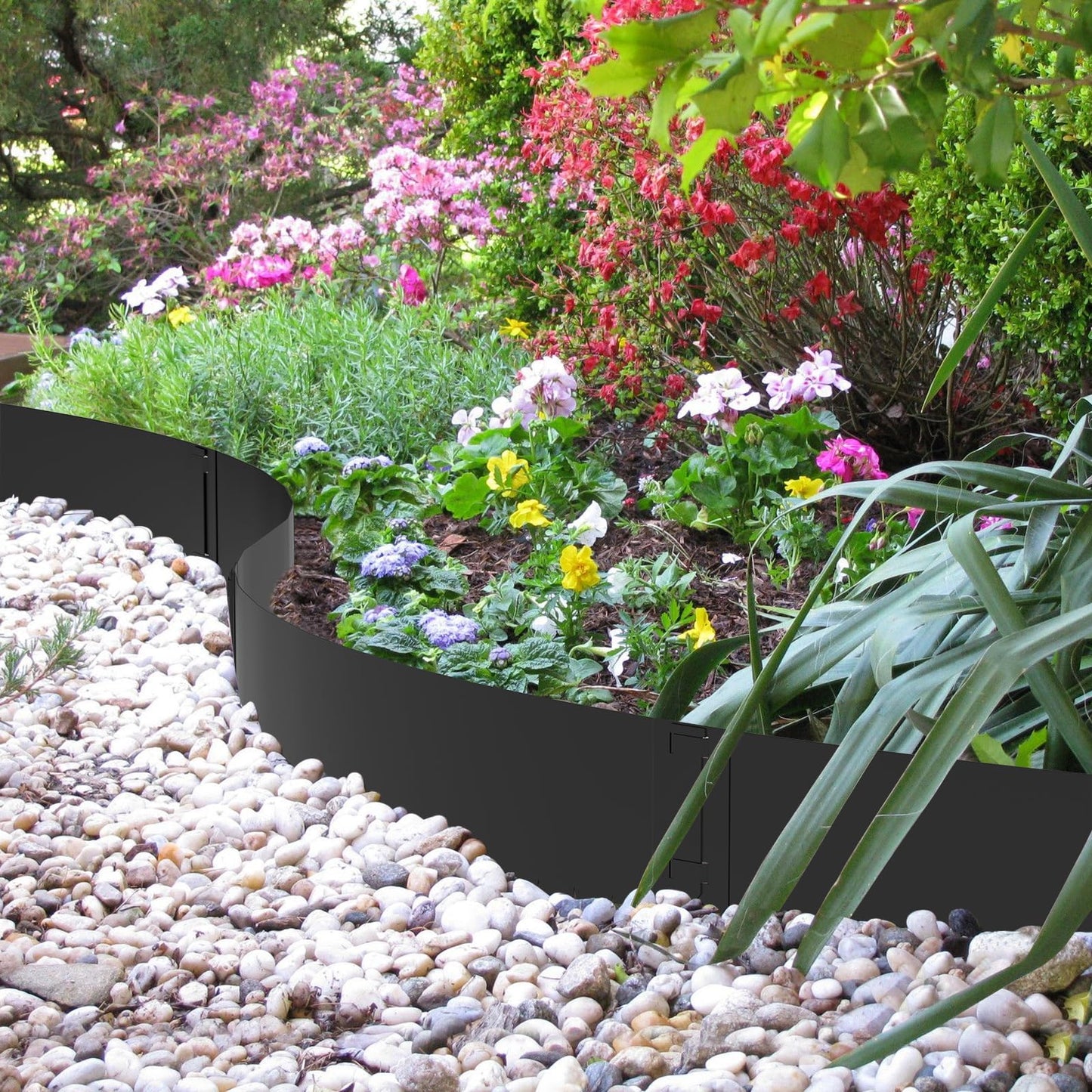 Ganeekiron Metal Landscape Edging 6-Pack, Steel Edging Powder Coating - 40" L x 8" H Strips Garden Edging Border with 6 Clips - Edge for Lawn Yard (20Ft Total, Black)