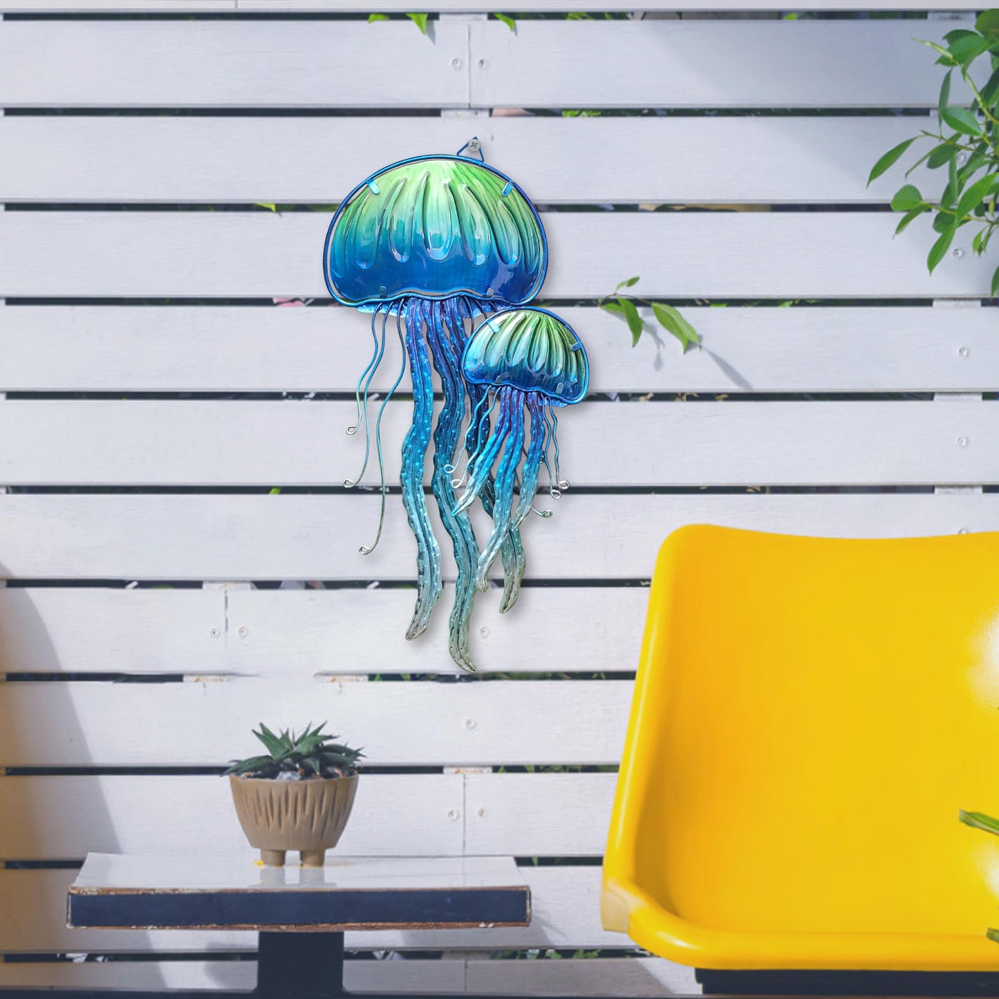 JOYBee Ocean Jellyfish Wall Art Decor-Sea Life Nautical Home Hanging Decor-Glass&Metal Jellyfish Decoration for Pool,Beach,Patio,Living Room,Bathroom,Boat, Coastal Decorations(17inch)