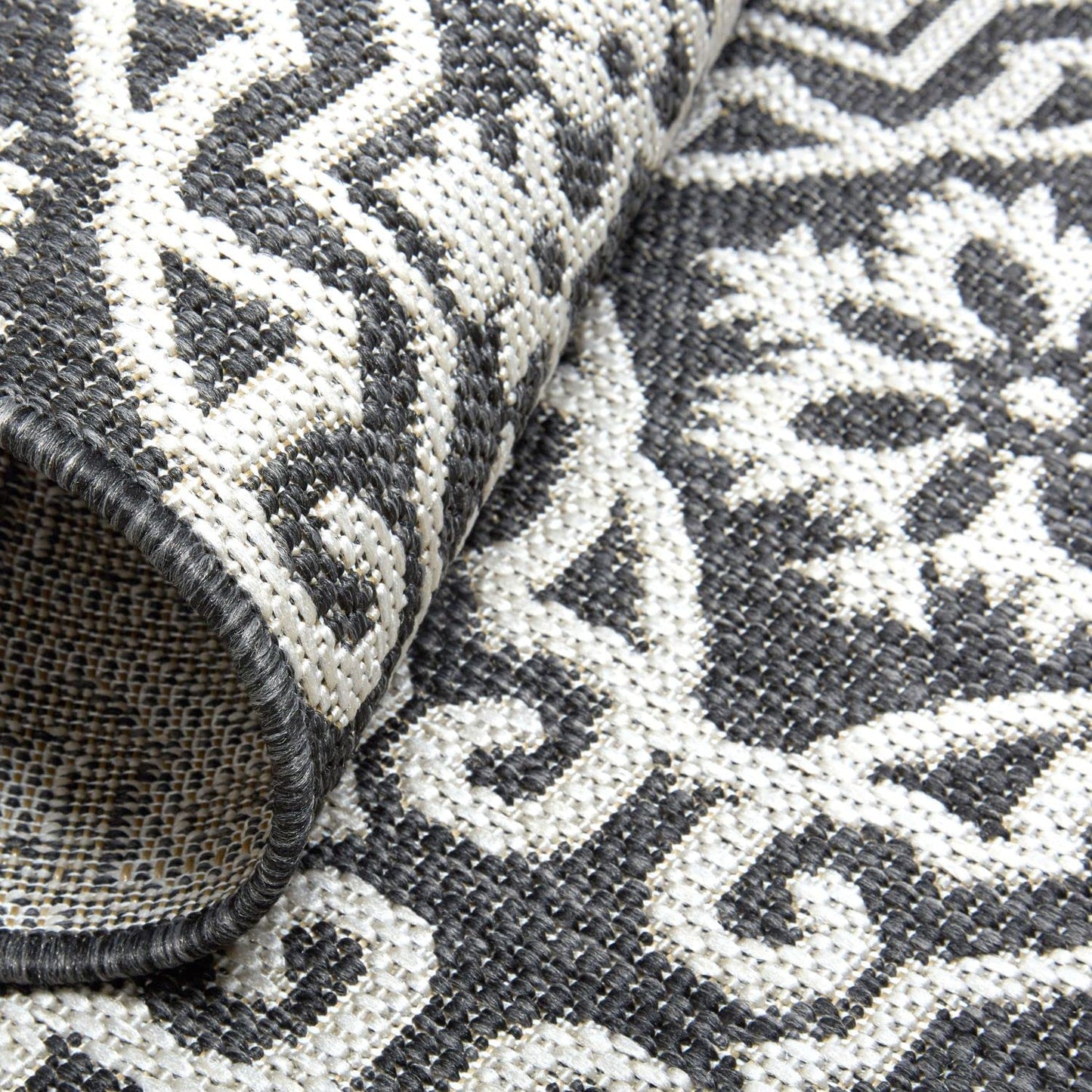 Nicole Miller New York Patio Country Danica Transitional Geometric Indoor/Outdoor Area Rug, Black/Grey, 1'9"x2'11"