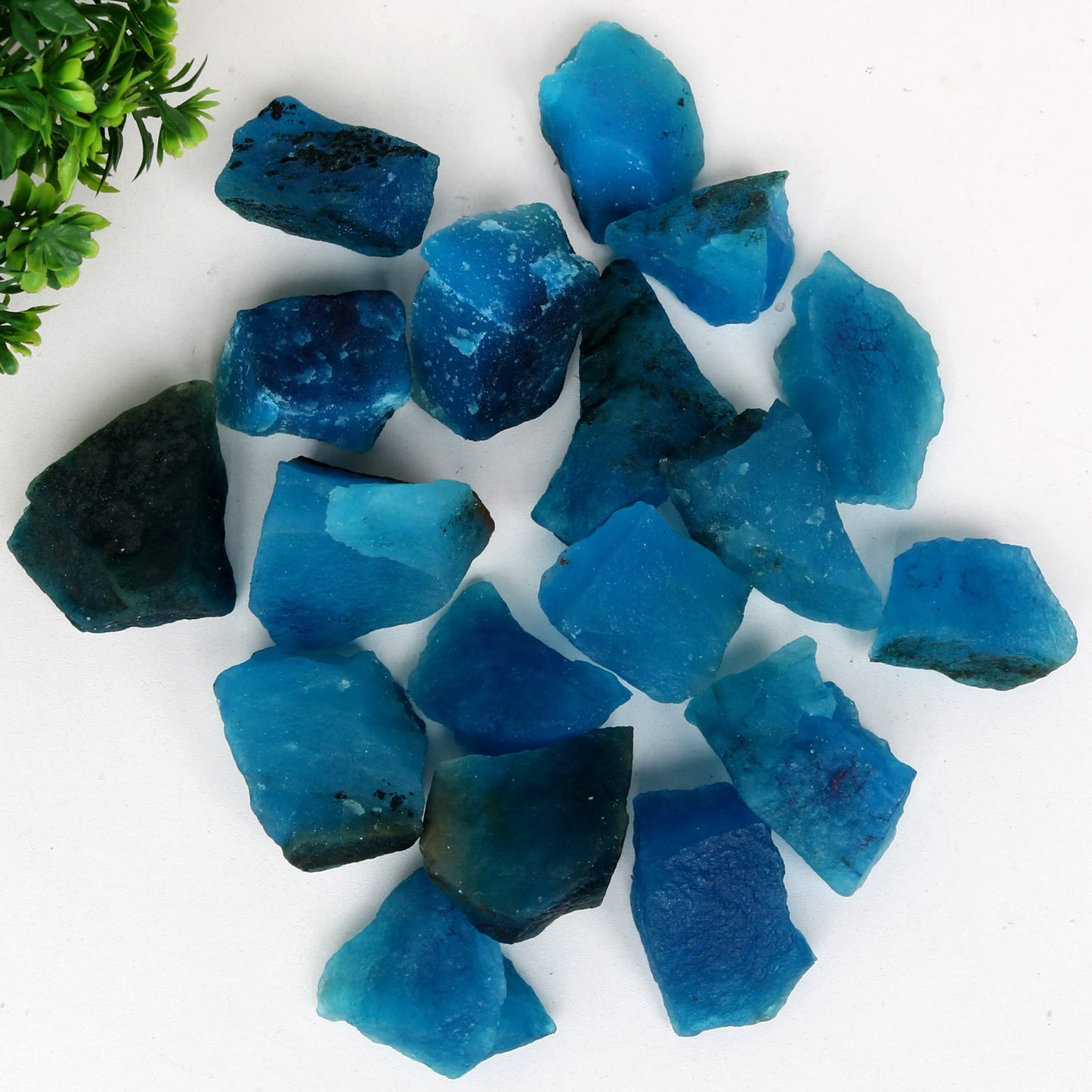 REAL-GEMS Natural Raw Healing Crystals Rough Stones for Tumbling, Cabbing, Polishing, Wire Wrapping, Wicca & Reiki Crystal Healing, Mix Gemstones,7 Chakra (Aquamarine)