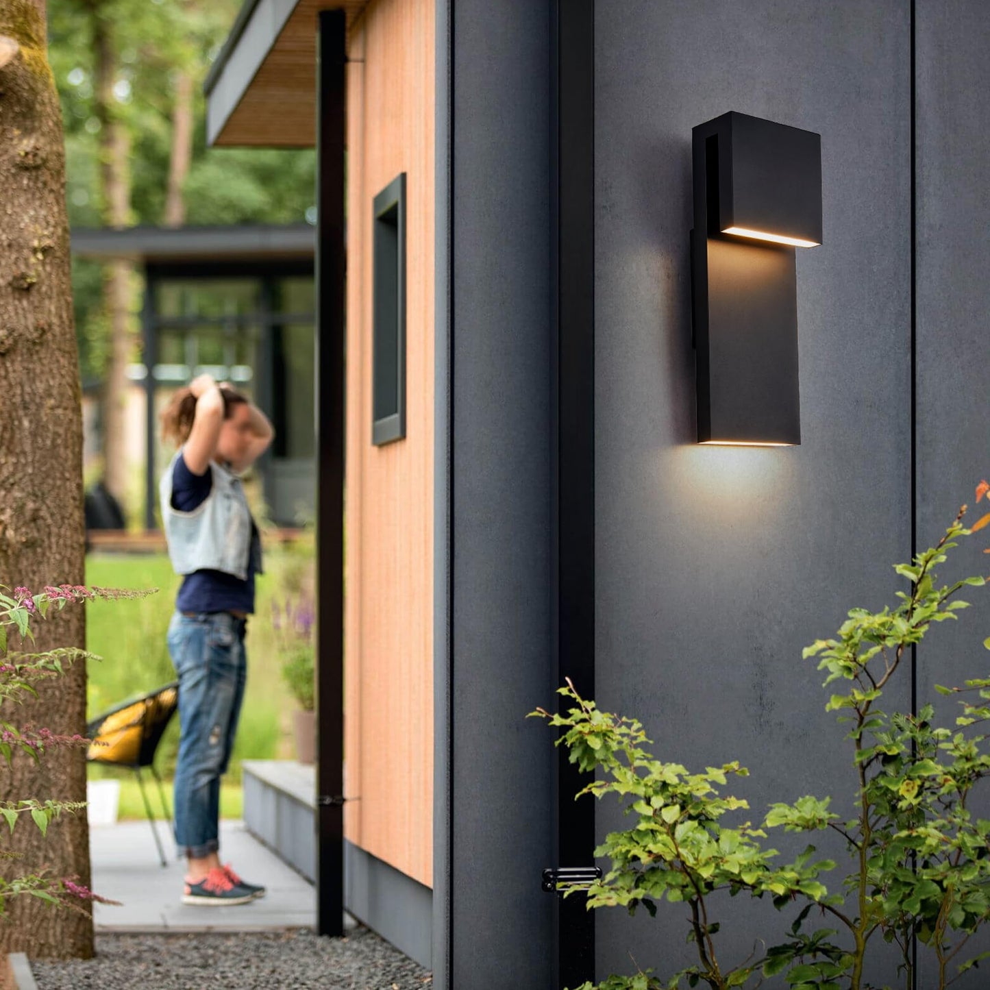 Tarentlight Modern LED Outdoor Wall Sconce 17W Integrated LED Outdoor Wall Mount,Anti Rust Textured Black Suit for Wet Locations and All Rooms,Easily Installed in Any Direction.Bulb Included.