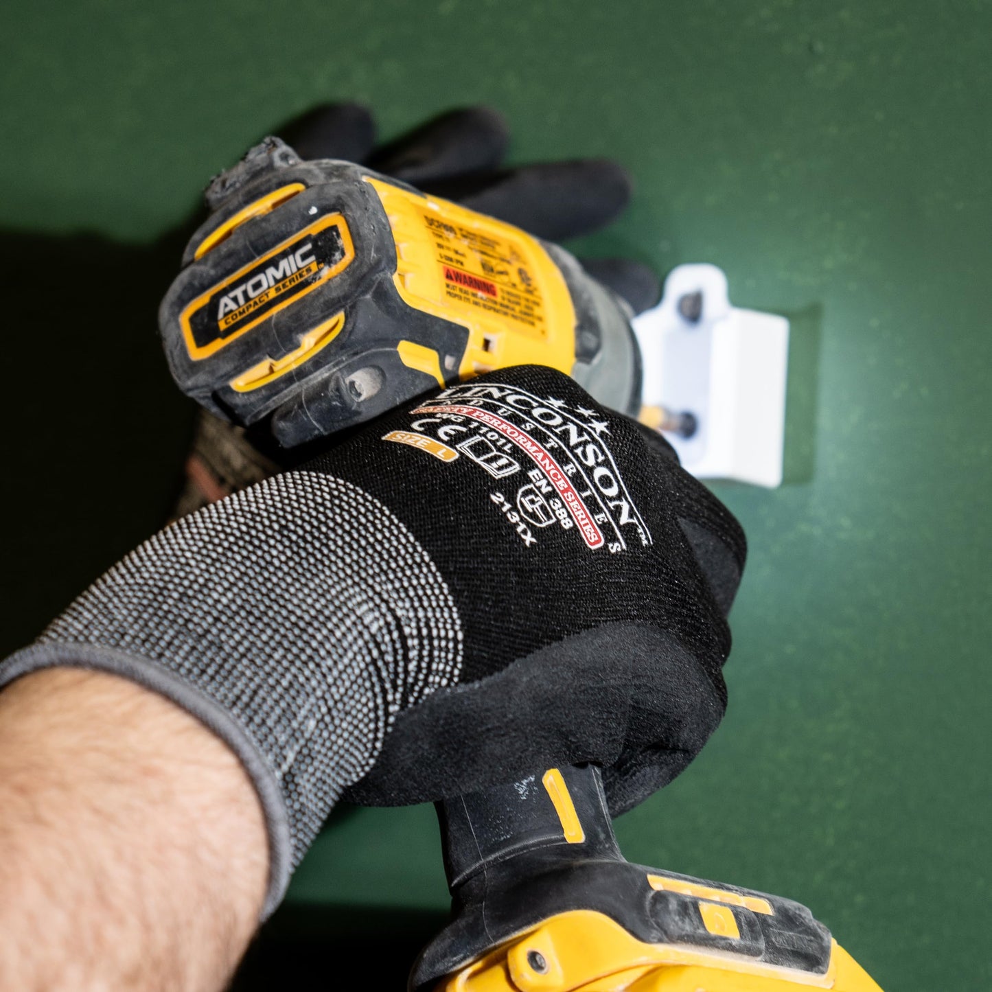 linconson 12 Pack Safety Performance Series Construction Mechanics Work Gloves (XL (Pack of 12), Black & Red)