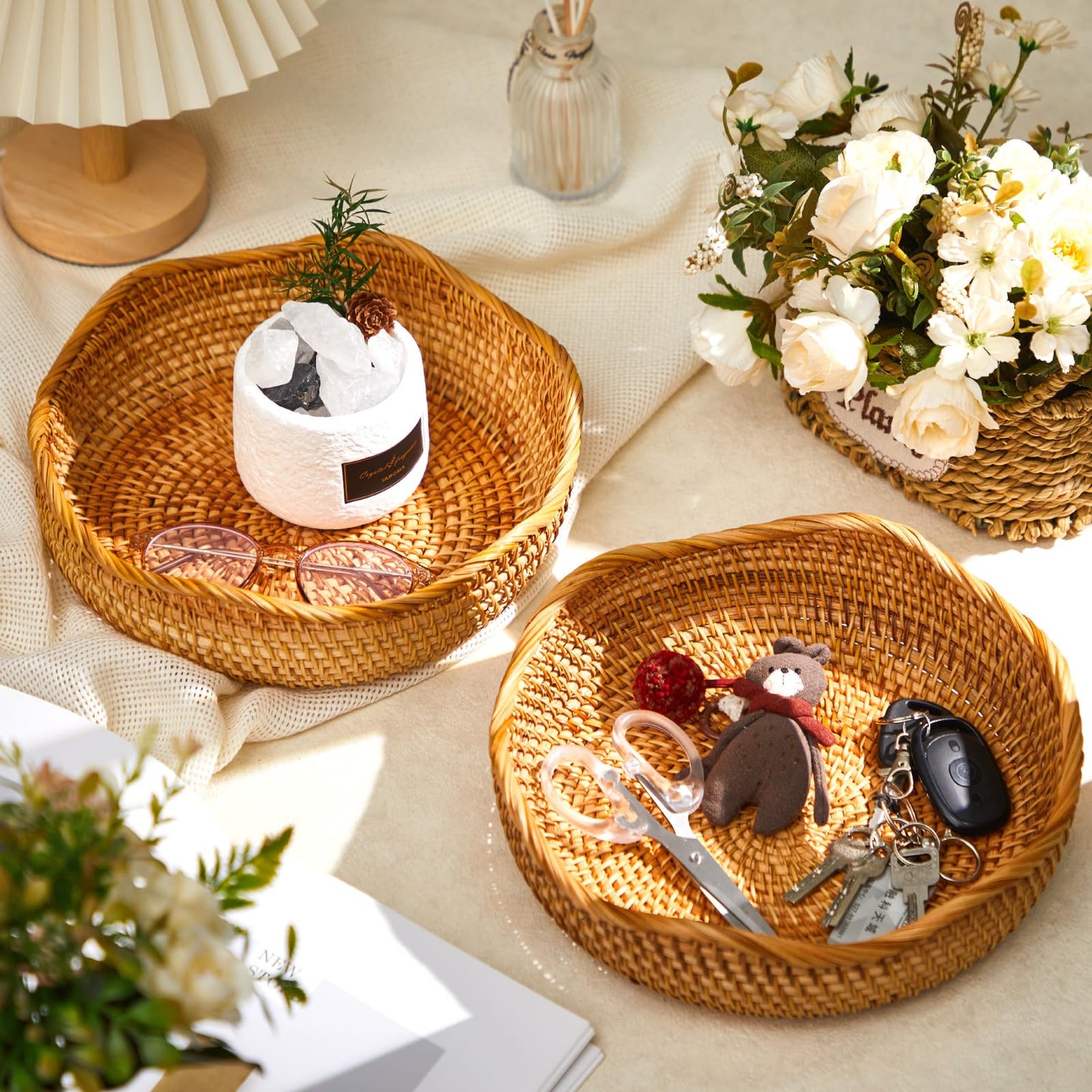 Fiwochic 3 Pcs 10.2 Inch Scalloped Rattan Fruit Baskets Round Wicker Bread Food Serving Storage Bowls Large Woven Natural Decorative Basket Tray for Kitchen Entryway Tabletop Counter Organizing