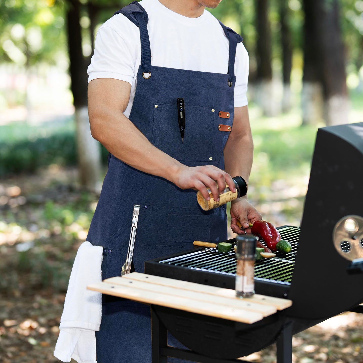 Tosewever Work Aprons for Men with Large Pockets, Canvas Cross Back Heavy Duty Adjustable Tool Aprons for Chef Cooking BBQ (Blue)