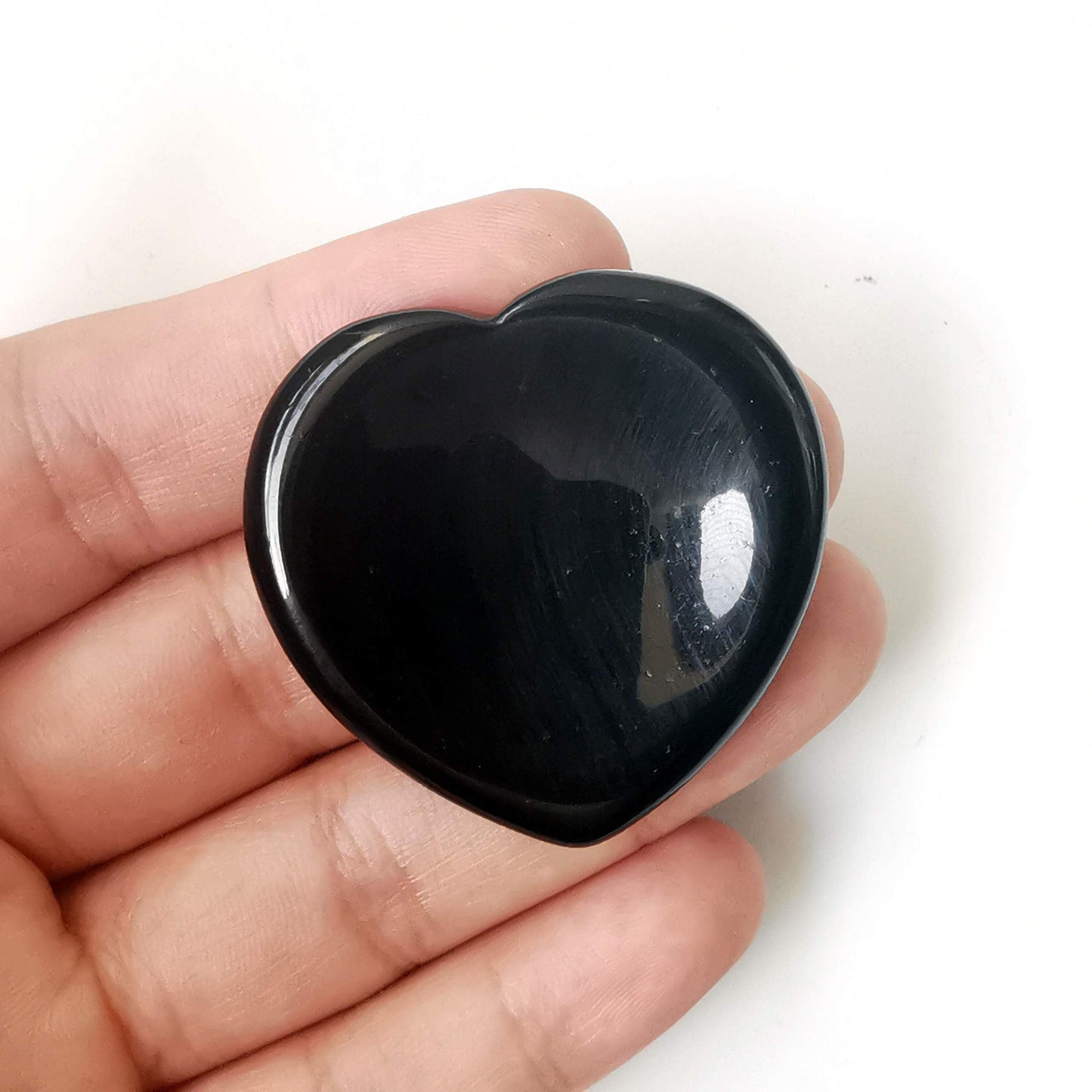 Bacatgem Natural Black Obsidian Heart Chakra Thumb Worry Stone,Hand Carved Healing Crystal Shaped Stone for Anxiety Stress Relief Meditation