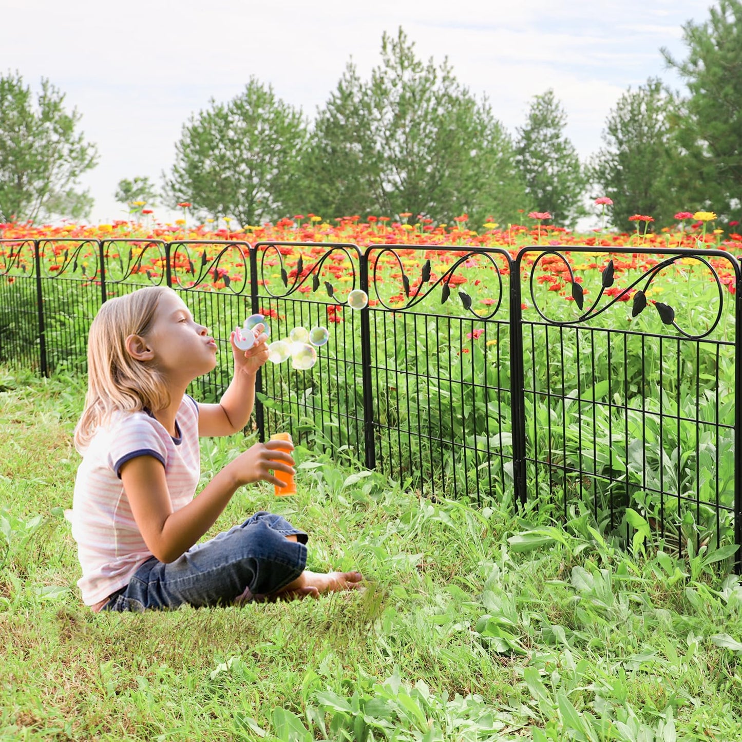 FOREHOGAR Decorative Black Garden Fencing 24in(H) X16ft(L) 8 Panels Metal Wire Edging Patio Landscape Flower Border Garden Fence for Dogs Animal Barrier for Outdoor