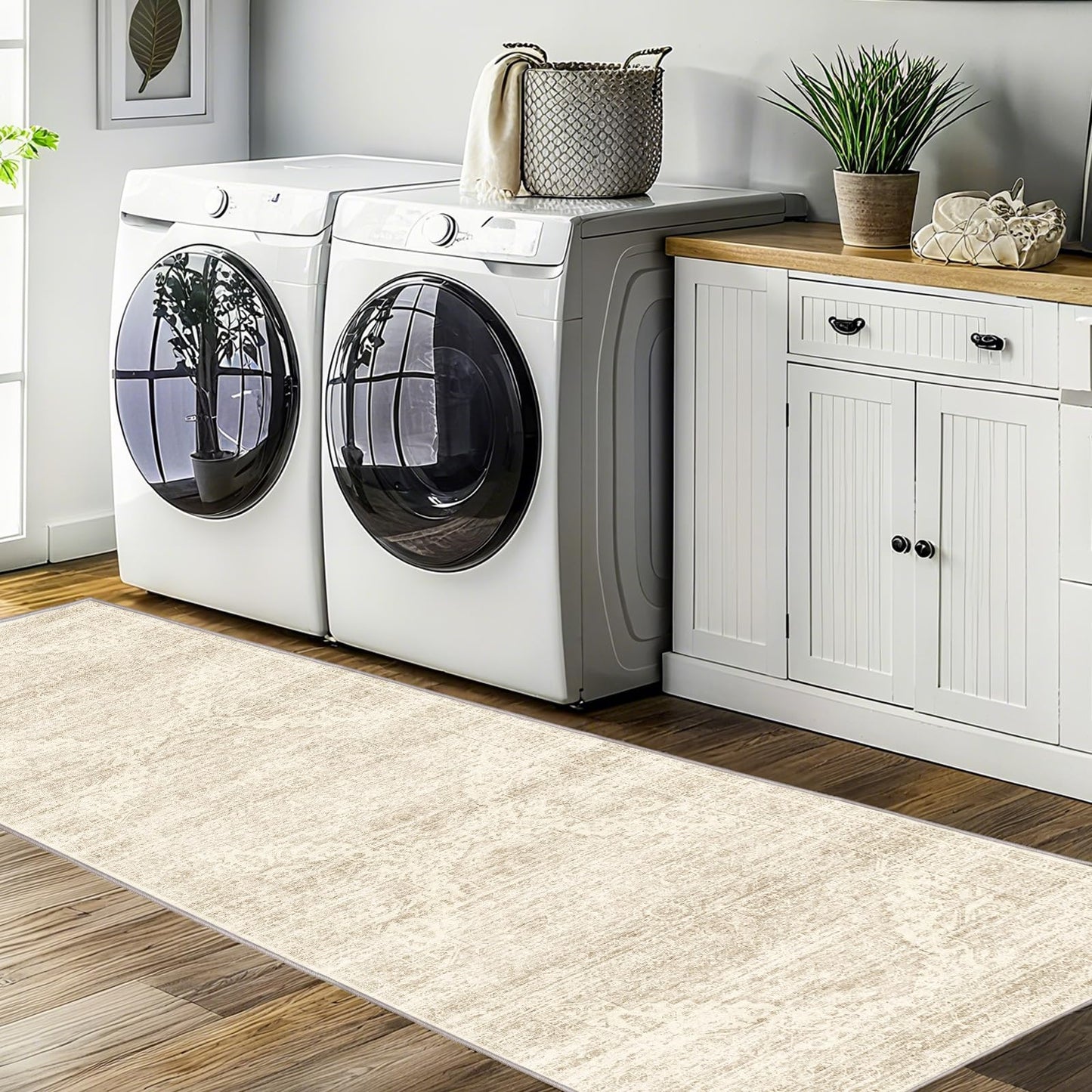Washable Runner Rug 2x8 Runners for Hallways，Vintage Kitchen Runner Rugs with Non-Slip Backing Hallway Runner Rugs,Ultra-Thin Carpet for Bedroom, Entryway,Bathroom,Laundry Room