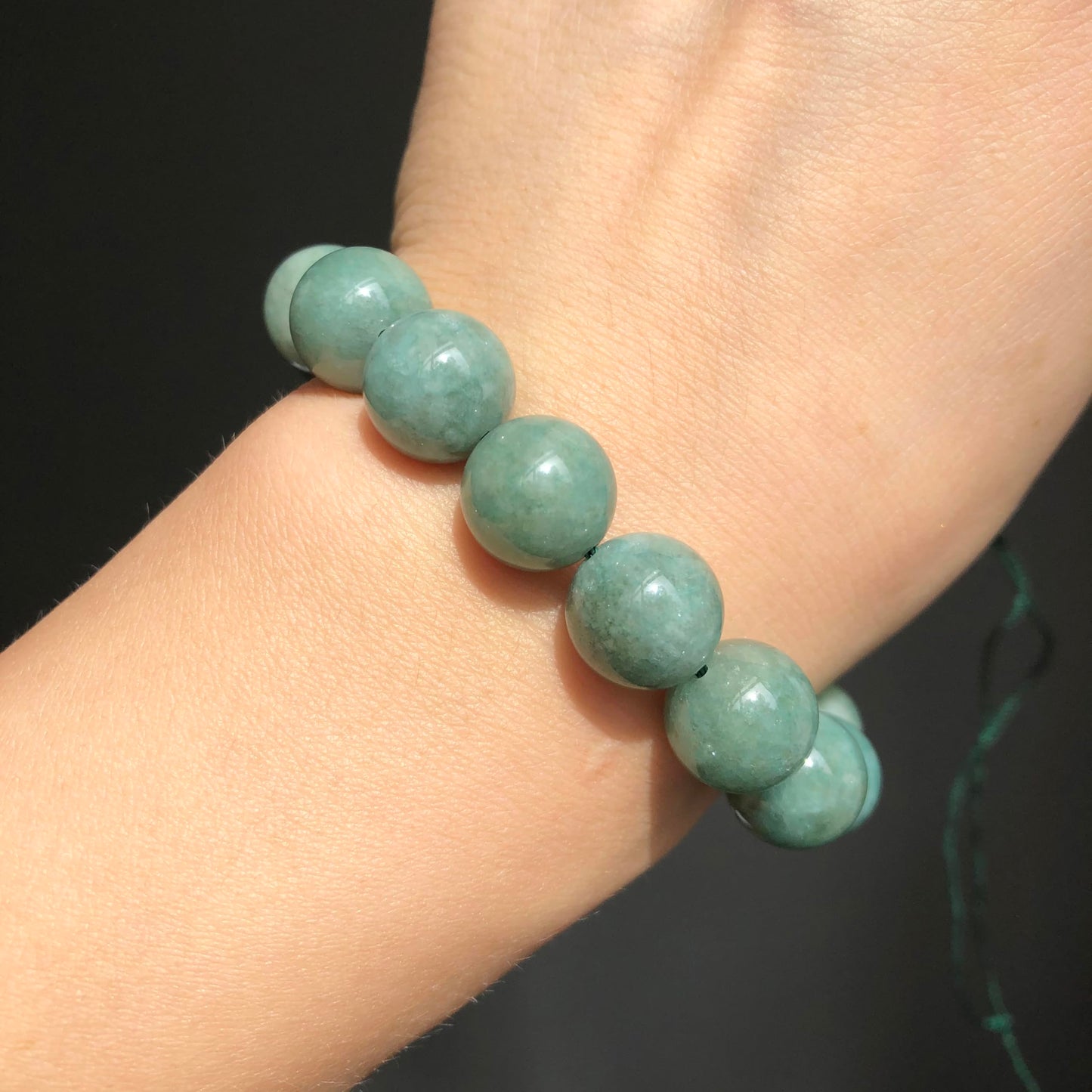Yochus 45pcs Burmese Jade Beads，8mm Healing Power Natural Stone Round Loose Gemstone Beads for Jewelry Making Earring Necklace DIY Crafts