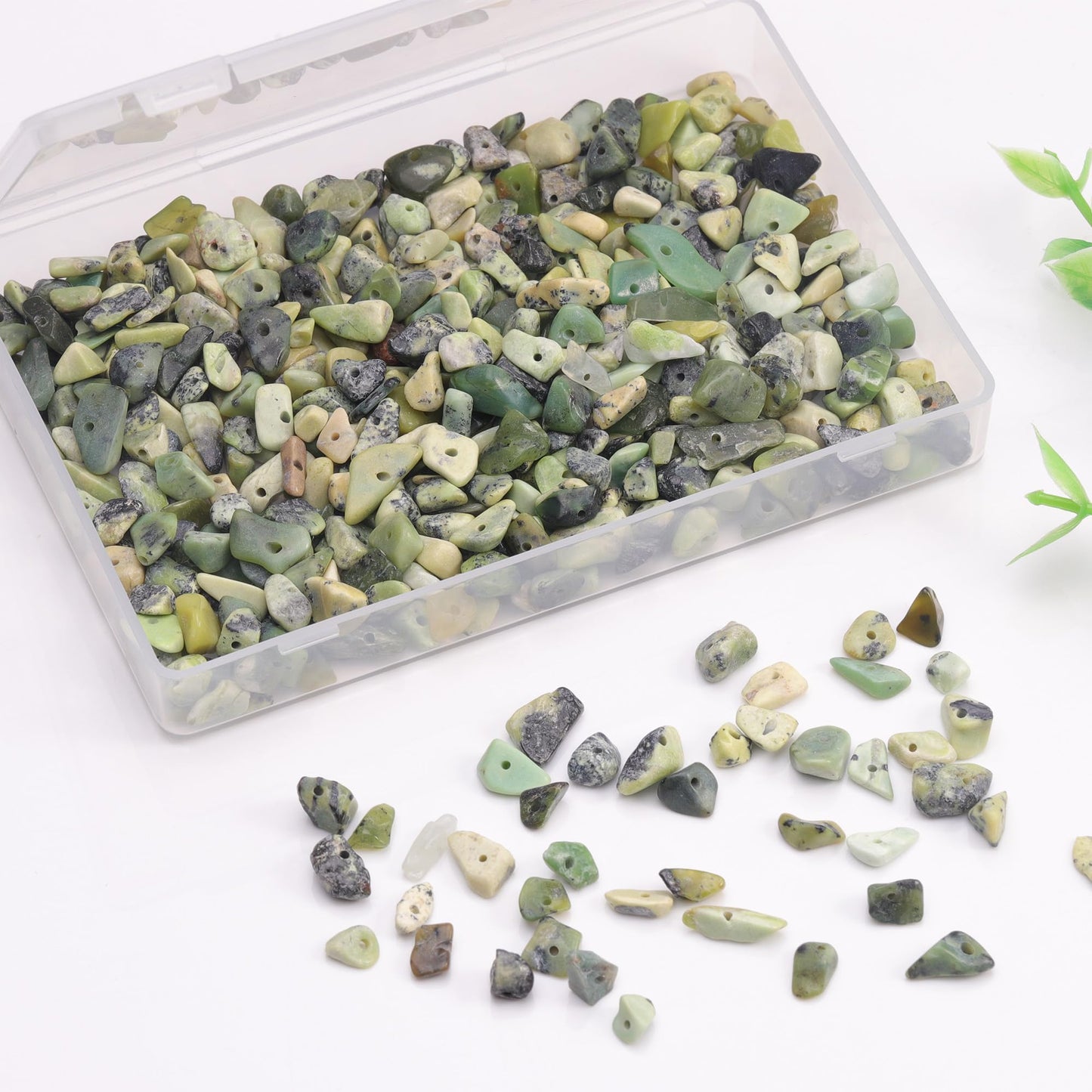Youngbling Natural Chip Stone Beads 450 Pcs 5-8mm Healing Crystal Irregular Gemstone Drilled Lose Rocks Chinese Jade Beads Bulk for Bracelet Jewelry Making