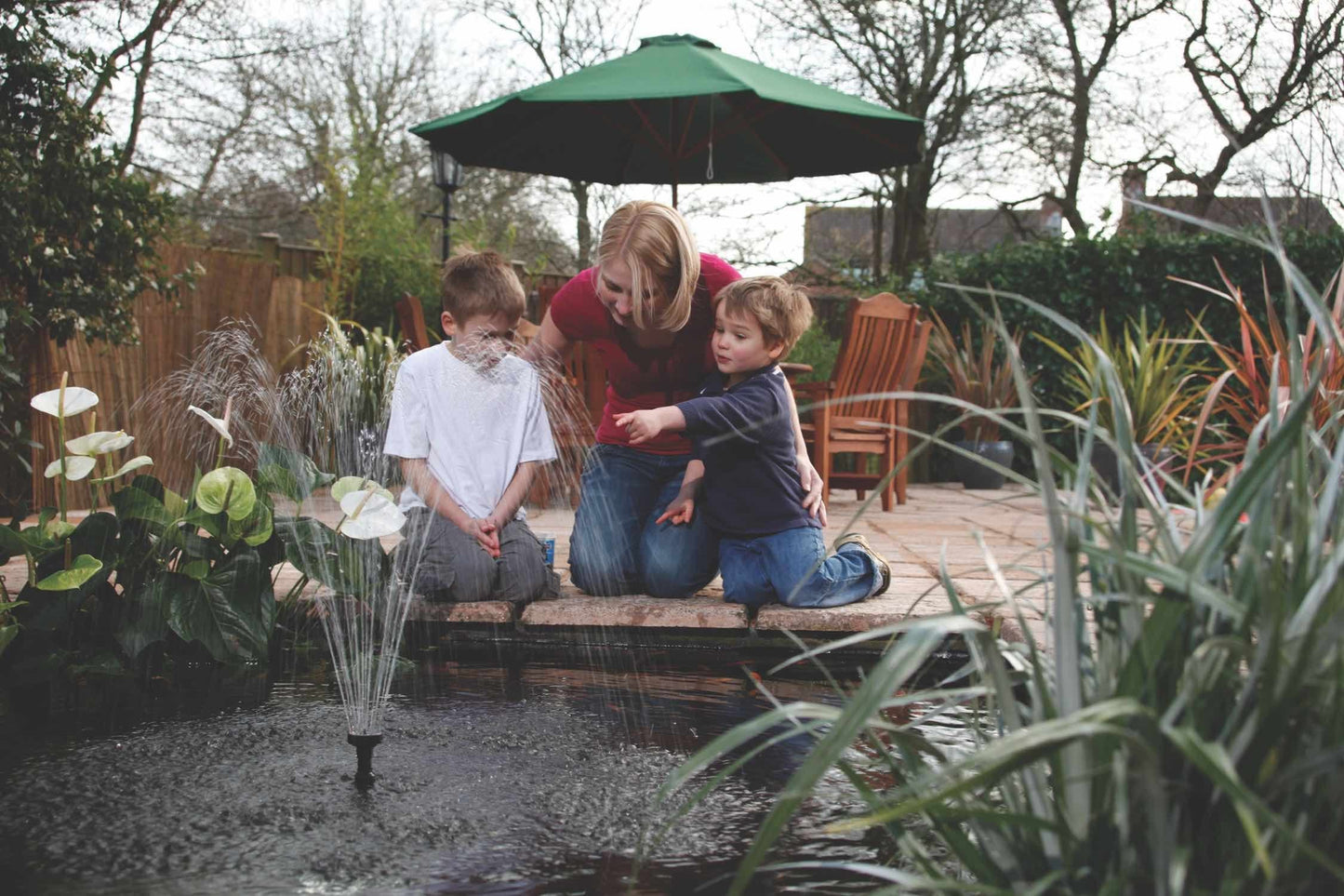 Pennington Aquagarden , Universal 500 All in One Submersible Pond & Water Pump , Suitable for Fountains, Filters, Waterfalls, Hydroponics & Aquaponics , For Ponds up to 200 Gallons (1056151)
