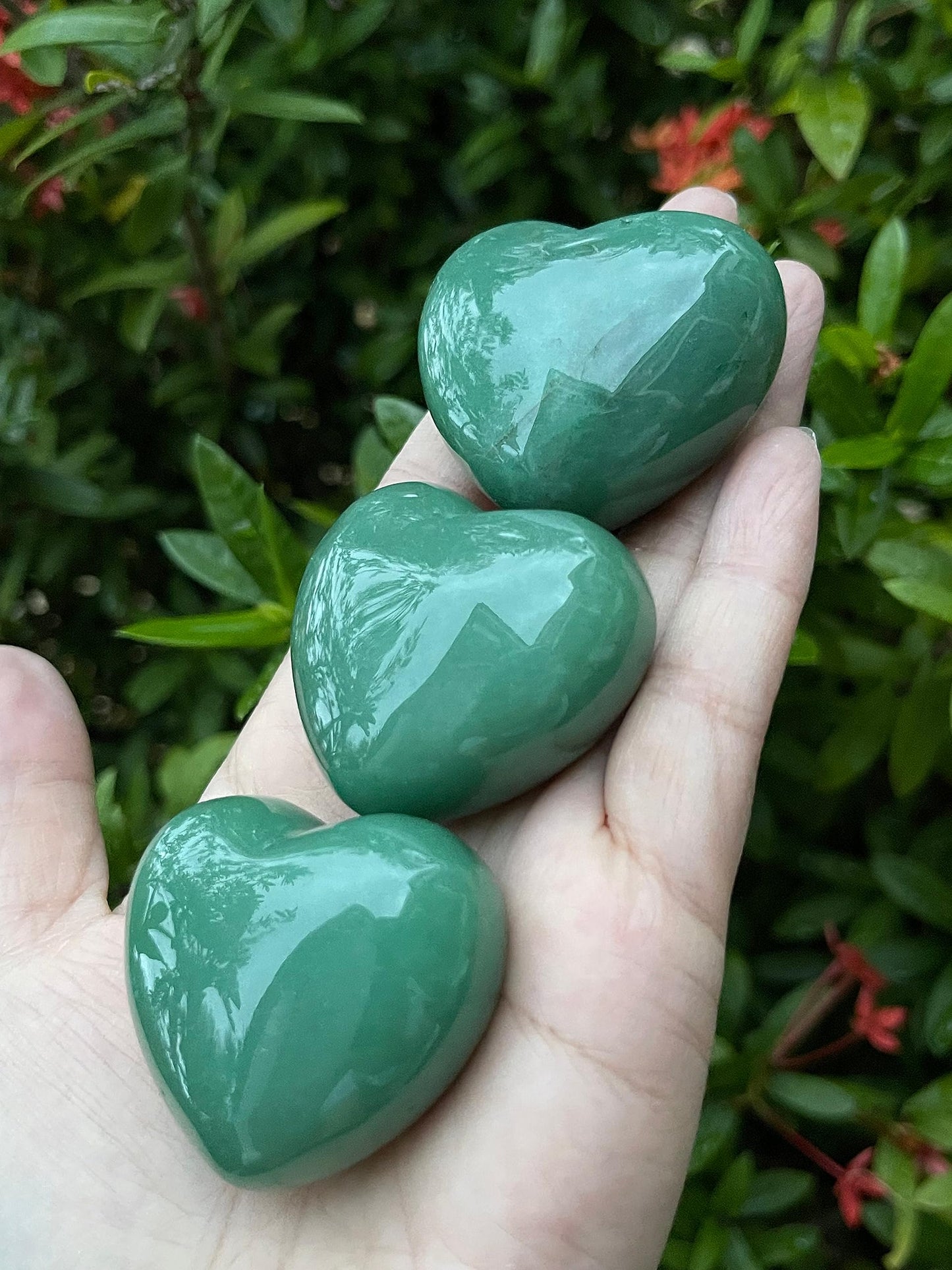 Green Aventurine Gemstone Hearts, Polished Green Aventurine Puffy Hearts, Green Aventurine Crystal Palm Stone, Green Aventurine Healing Crystal Hearts (1 Heart）