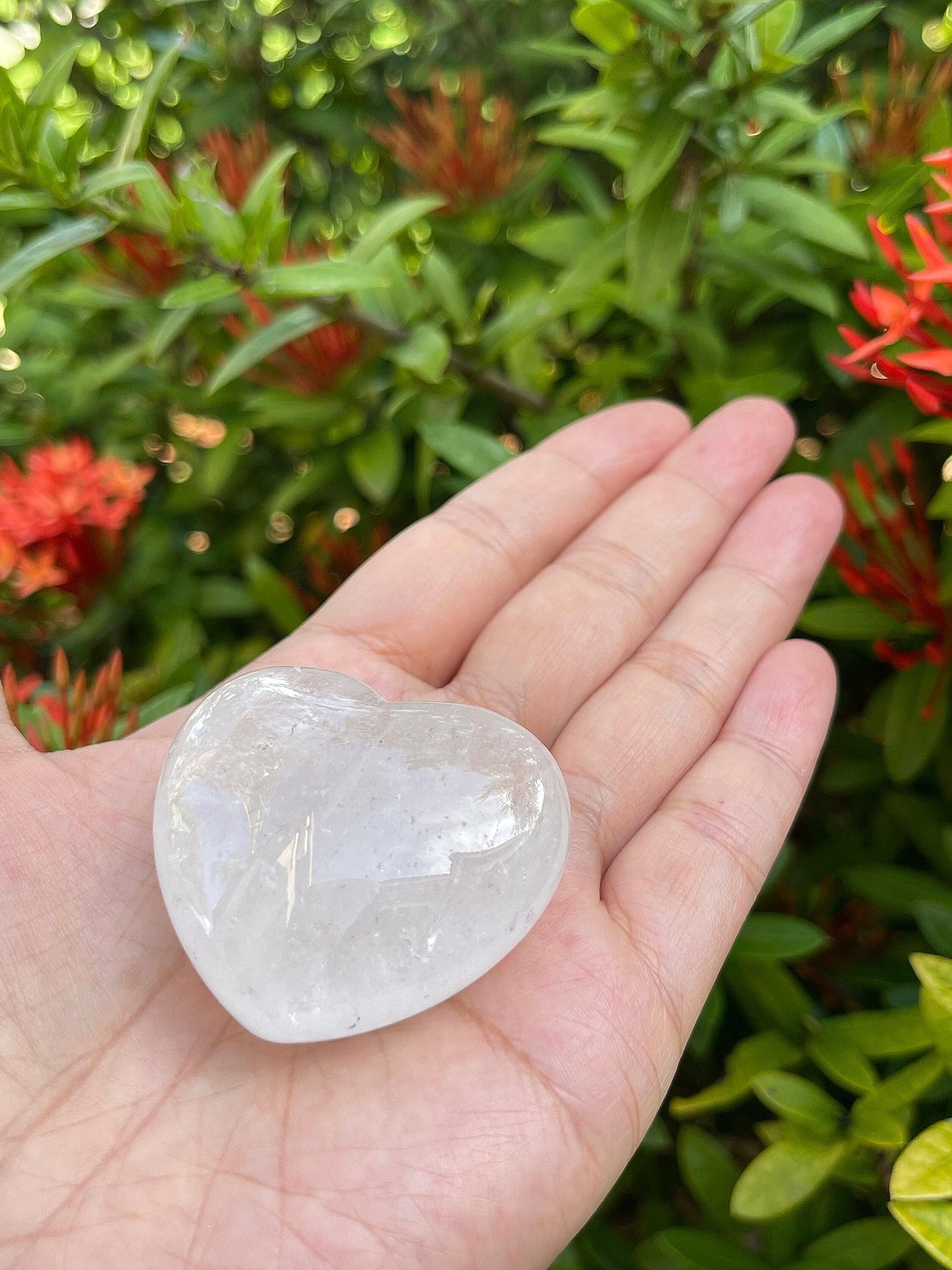 Clear Quartz Gemstone Hearts, Polished Clear Quartz Puffy Hearts, Clear Quartz Crystal Palm Stone, Clear Quartz Healing Crystal Hearts (1 Heart)
