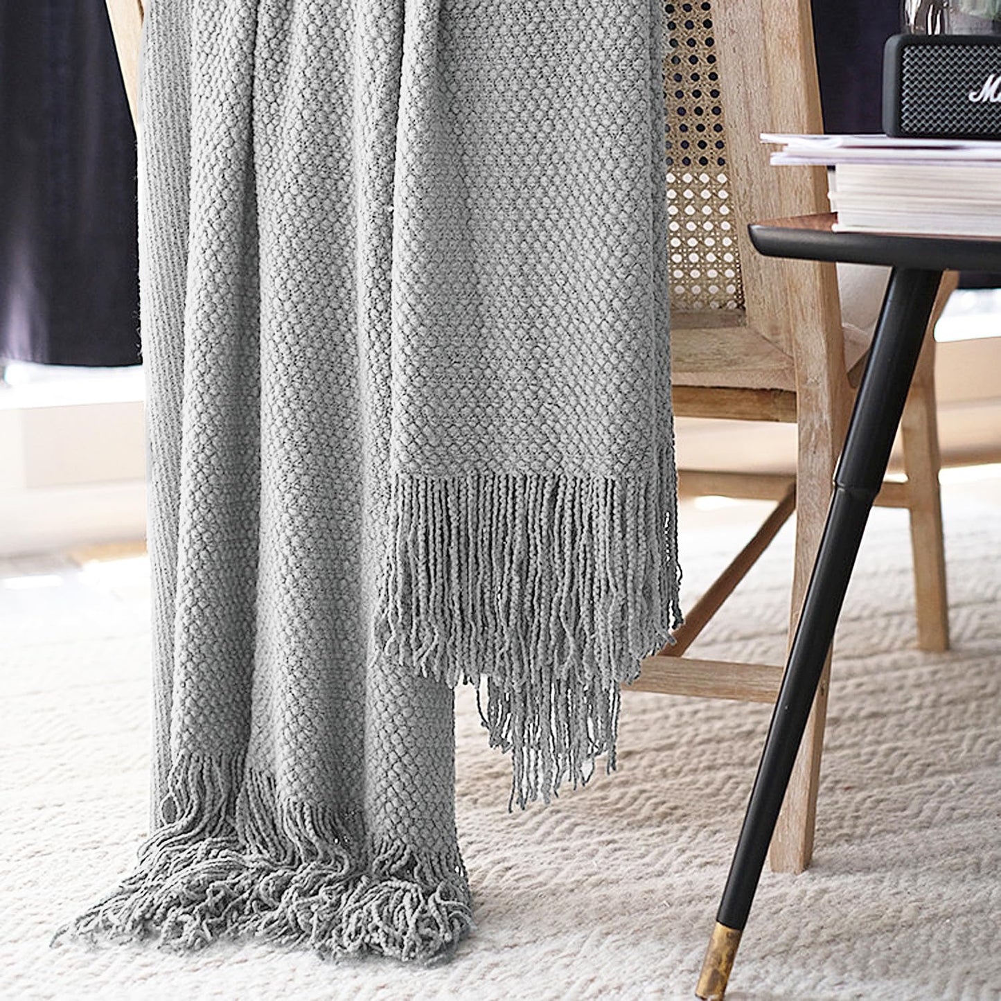 LOMAO Knitted Throw Blanket with Tassels Bubble Textured Soft Lightweight Throws for Couch Cover Home Decor (Light Grey, 50x60)