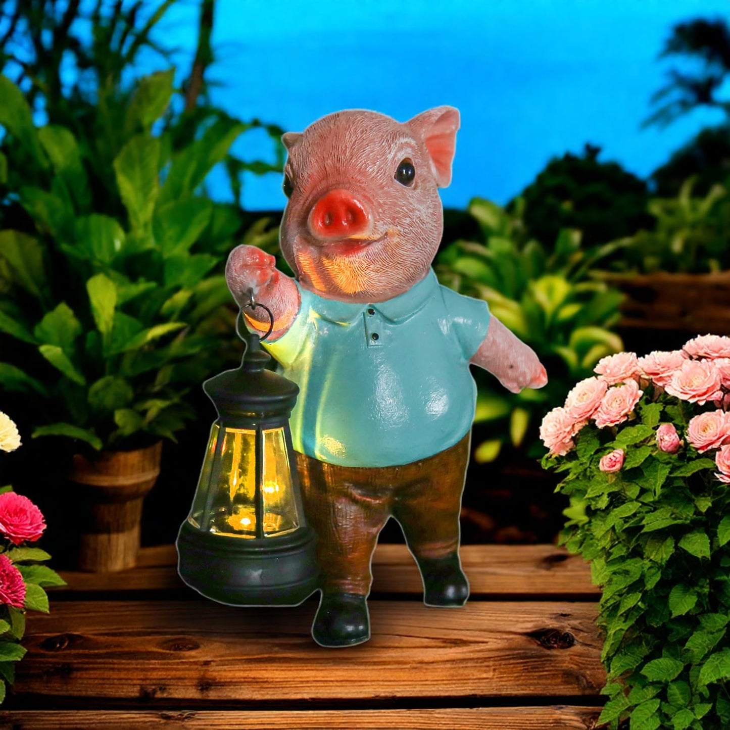GKWRZXBK Solar Powered Garden Pig Statue - Charming Outdoor Decor Solar Lamp, Weather-Resistant, Perfect Size for Lawns & Pathways