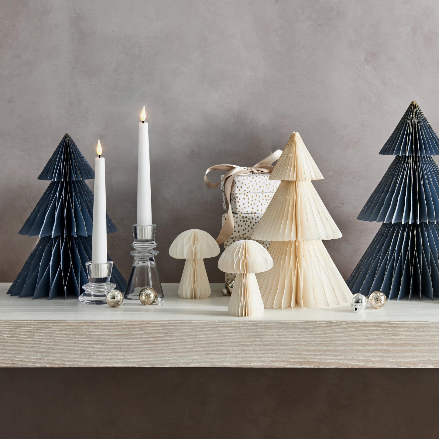 LampLust Paper Christmas Tree Decor, 2 Pack Honeycomb Paper Trees, 6 & 8 Inch, White & Gold Glitter Edge, Holiday Table Centerpieces, Christmas Table Decor, Winter Decorations