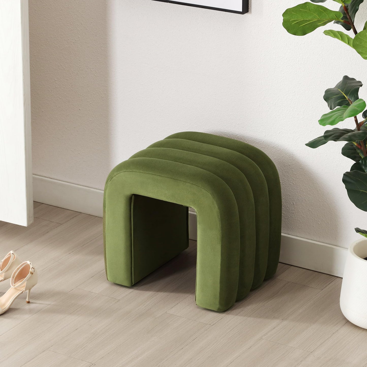 Scingu Multi-Functional Ottoman Stool, Footrest for Couch, Modern Vanity Stool for Make-up Room, Living Room and Entryway, Small Cute Footstool (Olive Green Velvet)