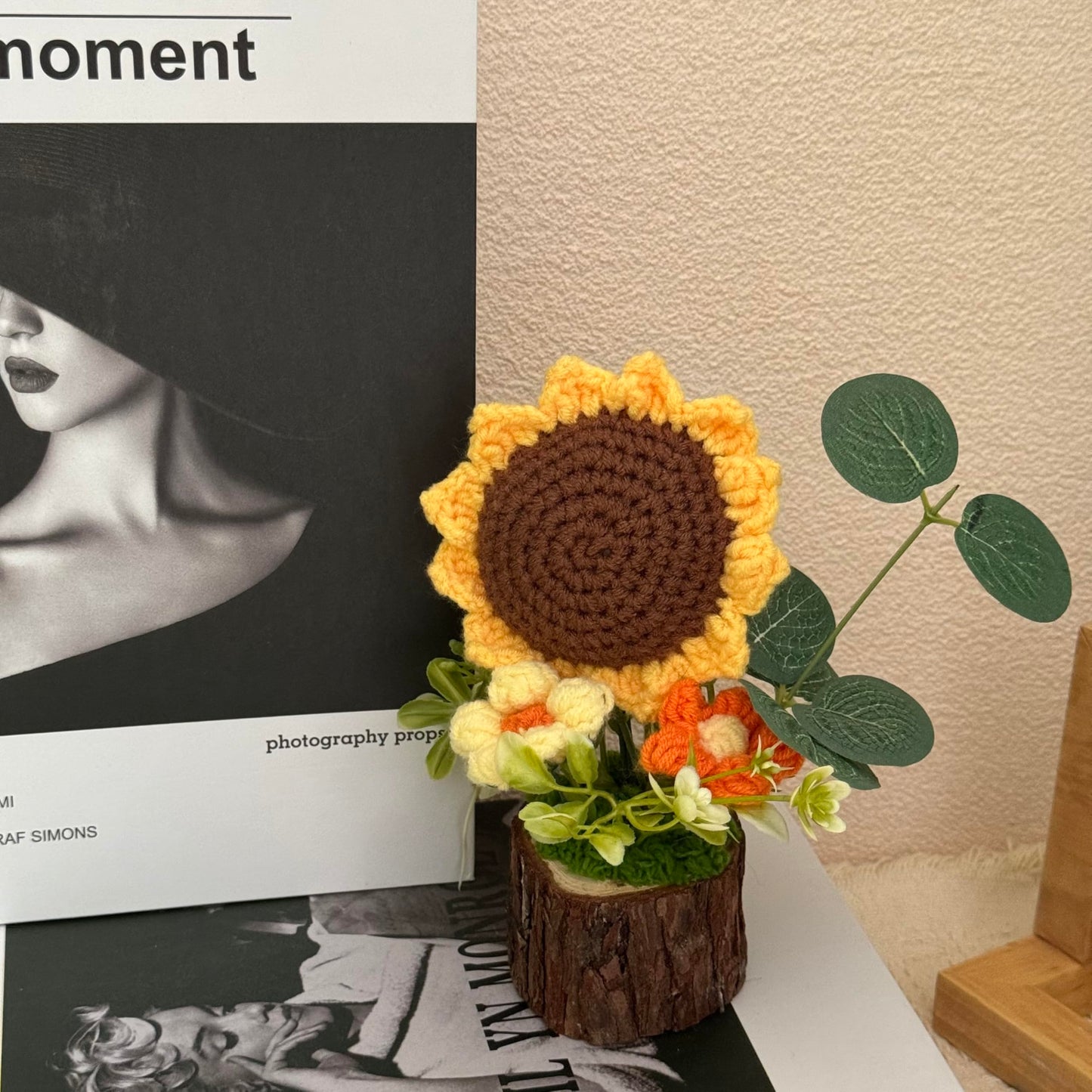 Tileafry Handmade Crochet Knitted Sunflower Bouquet Creative Knitted Potted Plant Mini Cute Home Desktop Decorations and Gifts for Friends, Lovers, Classmates