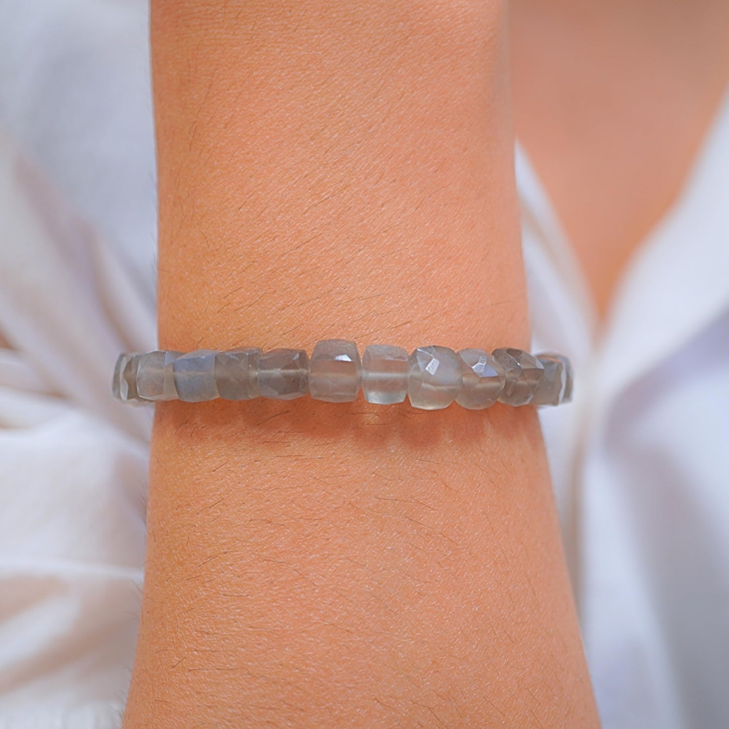 Grey Moonstone Bracelet for Women - Grey Moonstone Crystals and Healing Stones womens Bracelet - Cube Shape Beaded Bracelets - Stretchy Bracelets for Chakra Protection, Meditation and Healing