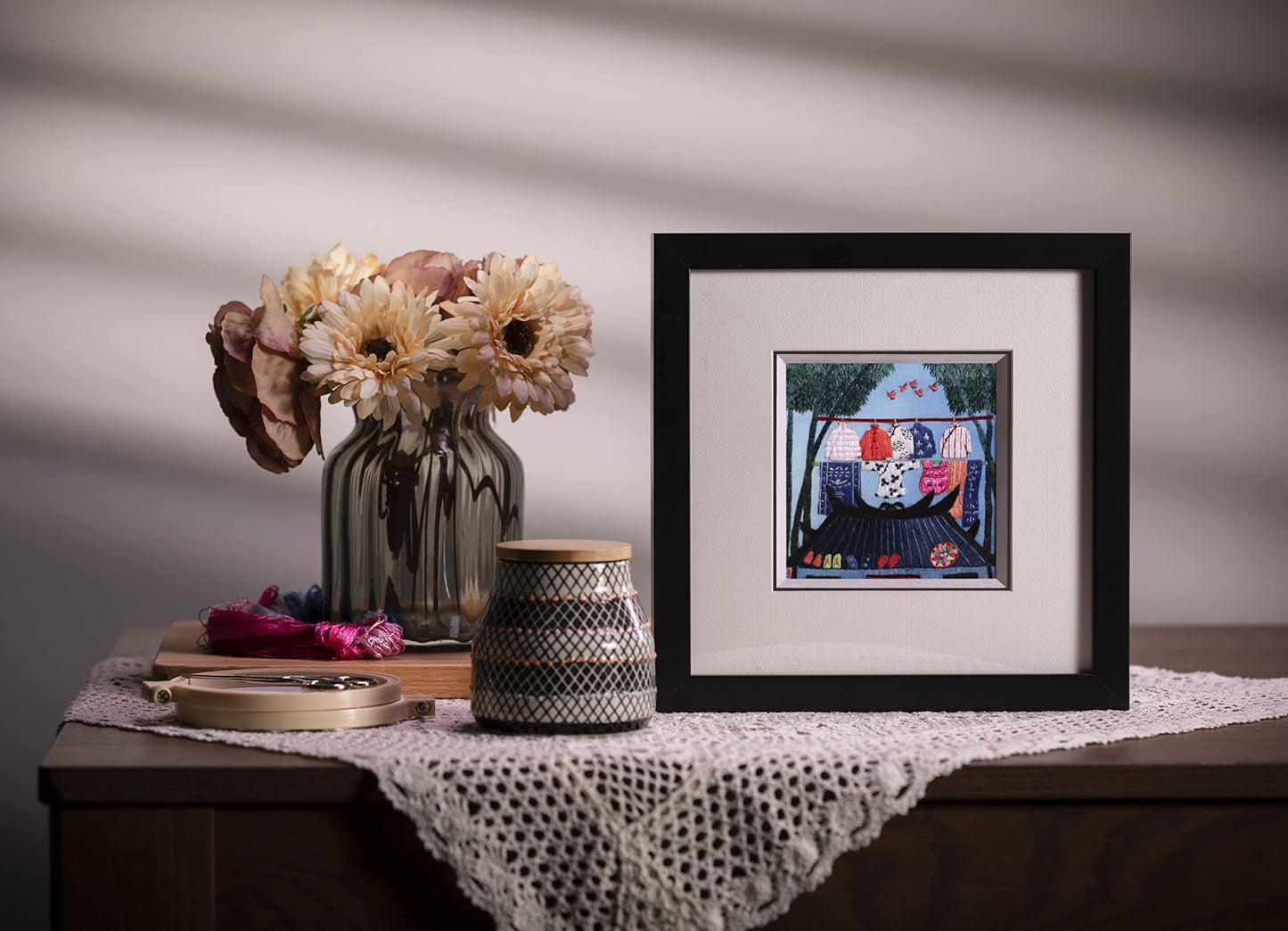 Ebherys Hunan Hand Embroidery Artwork, Handmade Paintings with Wood Frame Hanging on the wall as Room Decoration Home Accessories, Meaningful Gifts for Mother Daughter and Friends (Hanging Cloth)