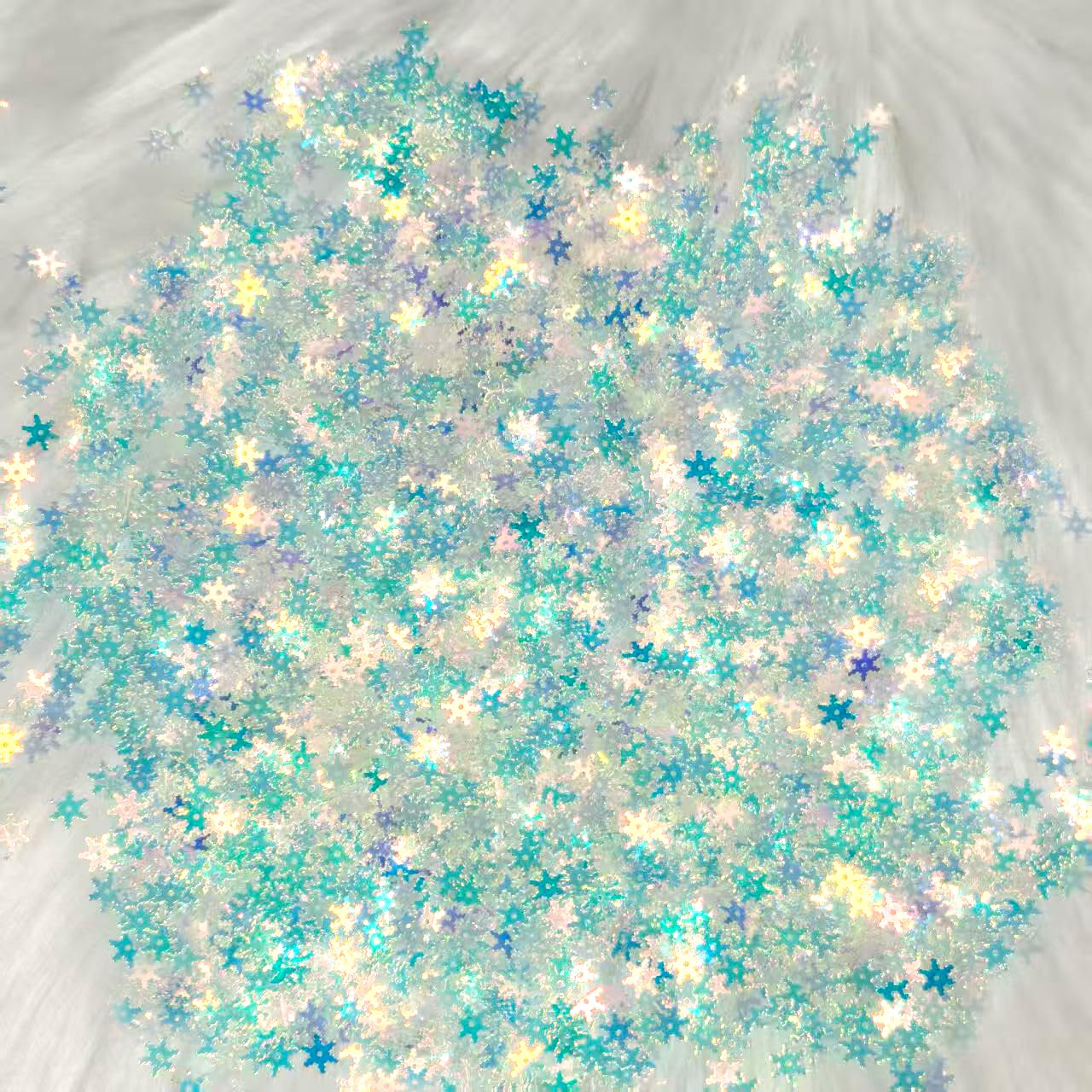 2000Pcs/55g Glitter Snowflakes PVC Confetti, Iridescent Snowflake Table Confetti for Christmas Xmas New Year Winter Wonderland DIY Craft Projects Party Decorations
