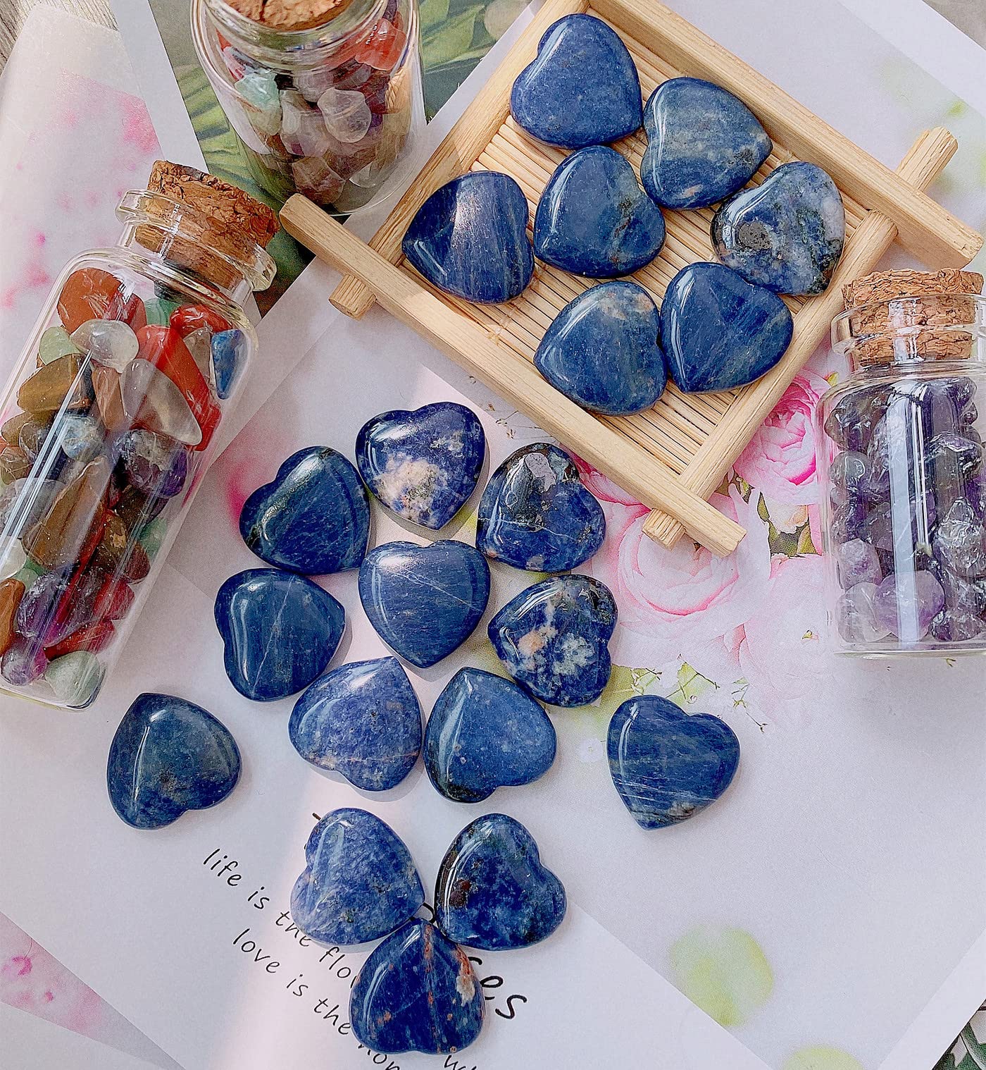 QINJIEJIE 20 PCS Sodalite Heart Crystals Natural Healing Crystal Polished Pocket Stones Mini Cute Palm Love Gemstones Set Bulk Wholesale Reiki Energy Balancing Meditation Valentine's Day Gift