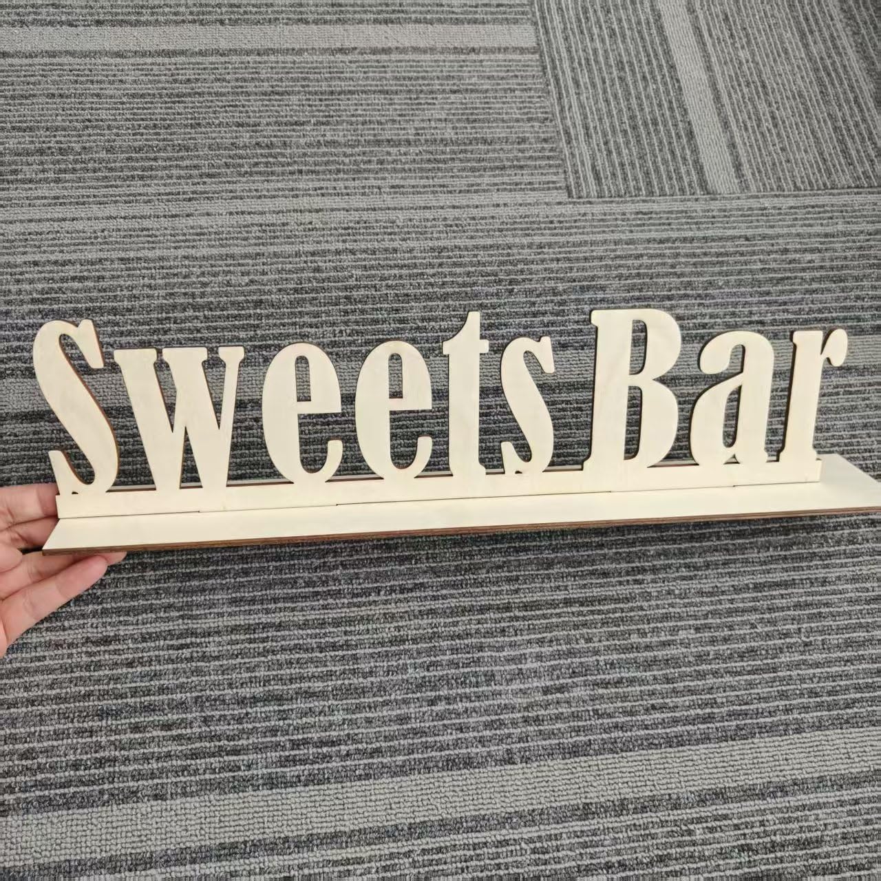 Wooden Sweets Bar Table Sign, Freestanding Wedding/Birthday Table Centerpiece Decorations, Sweet Bar Centerpiece with Stand for Events & Parties.